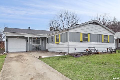 Homes For Sale - 1800 E Saint Jude Court<br/> Peoria Heights, IL 61616