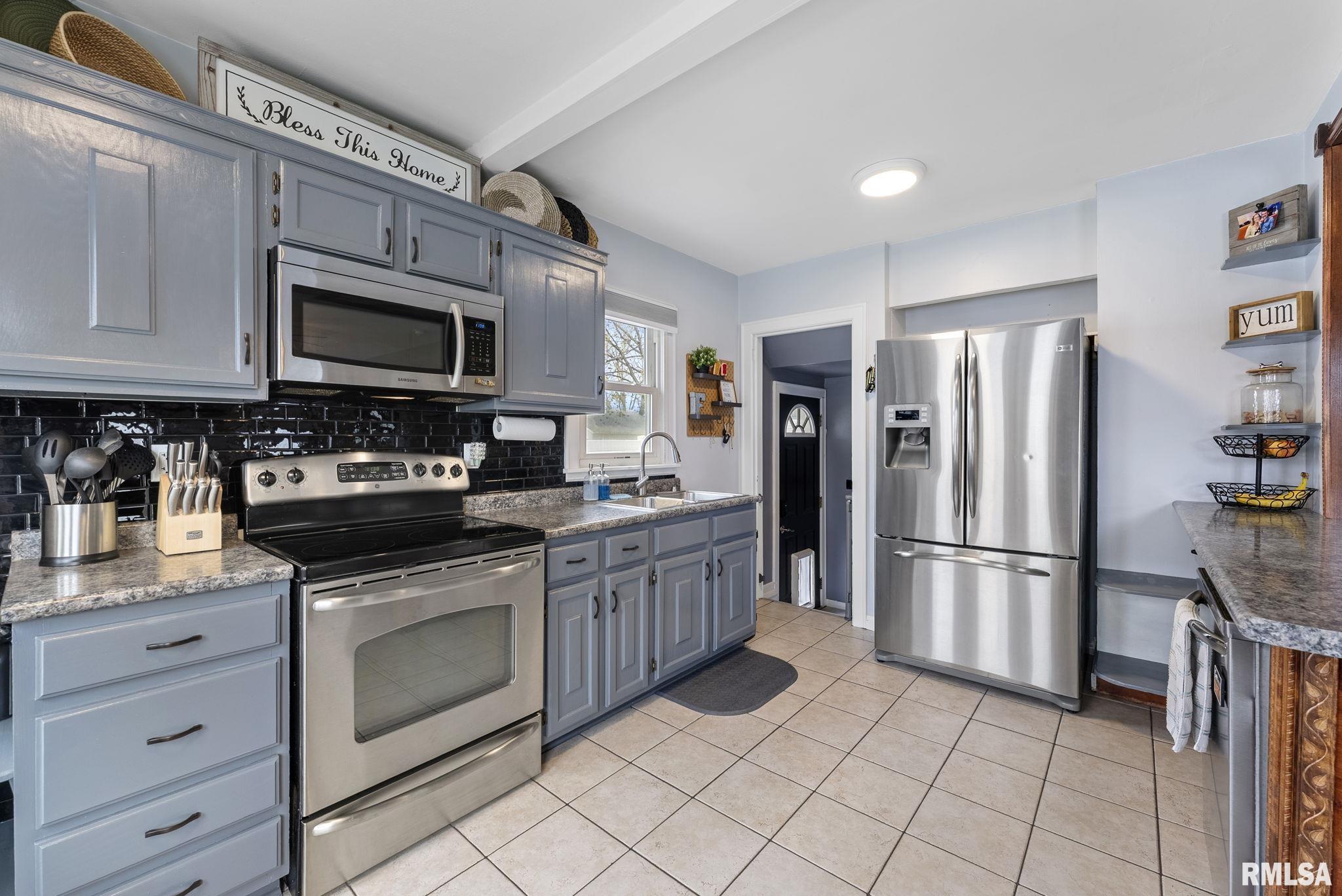 610 12th Street, De Witt, Iowa image 3