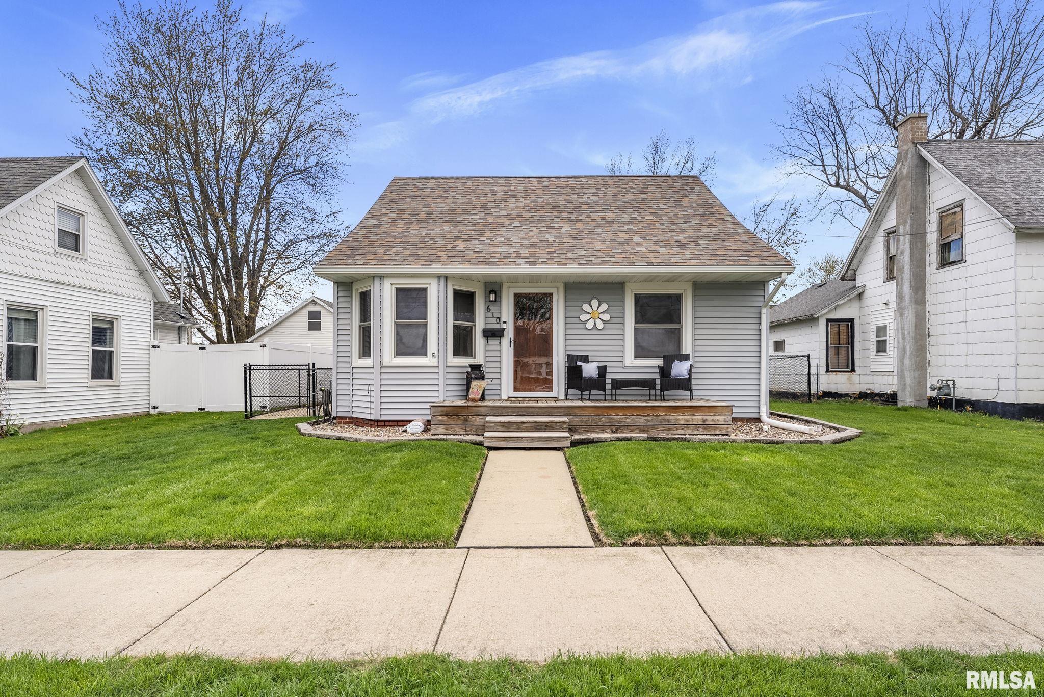 610 12th Street, De Witt, Iowa image 1
