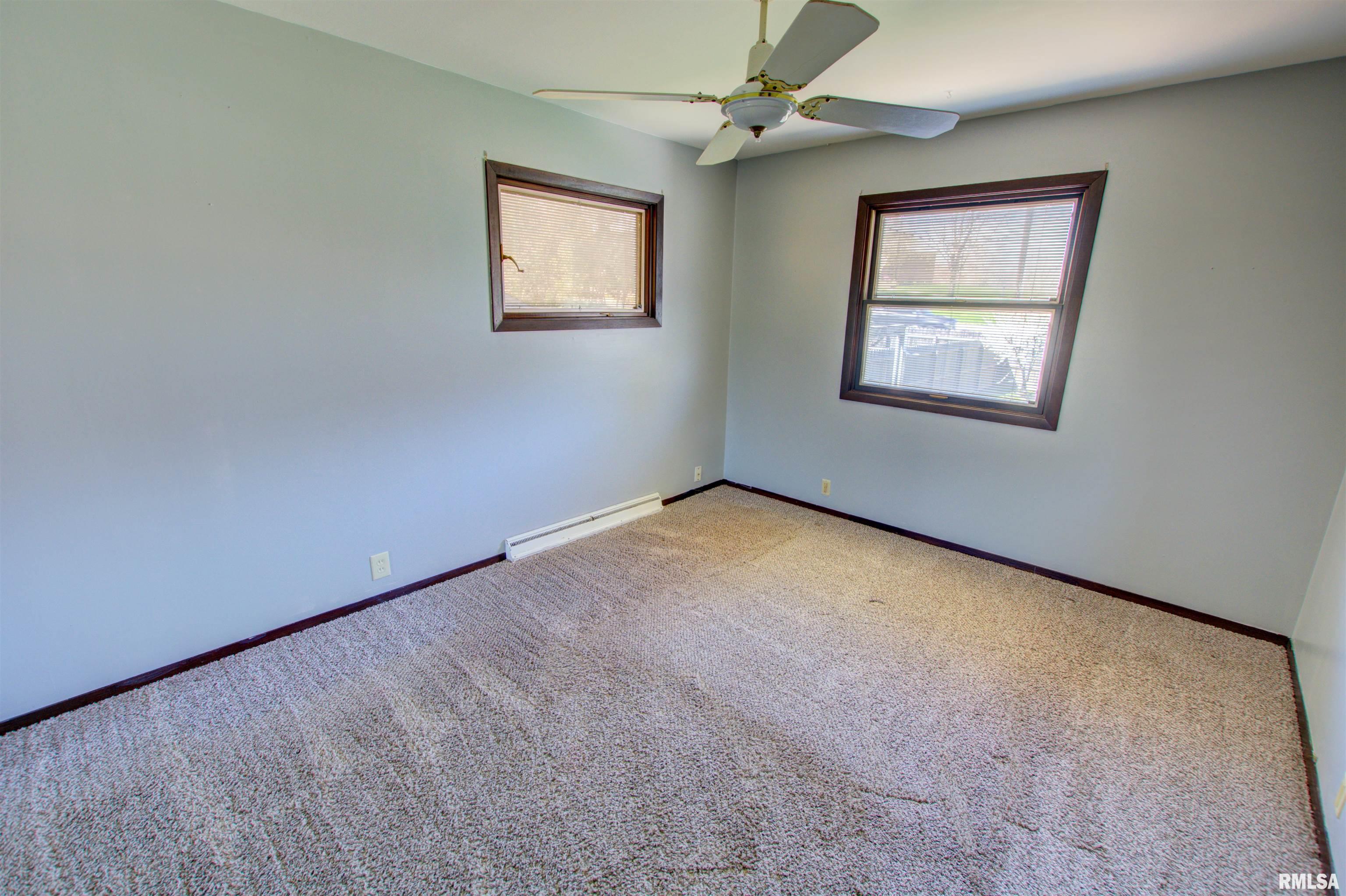 1224 Meadow Lane Drive, Bettendorf, Iowa image 28