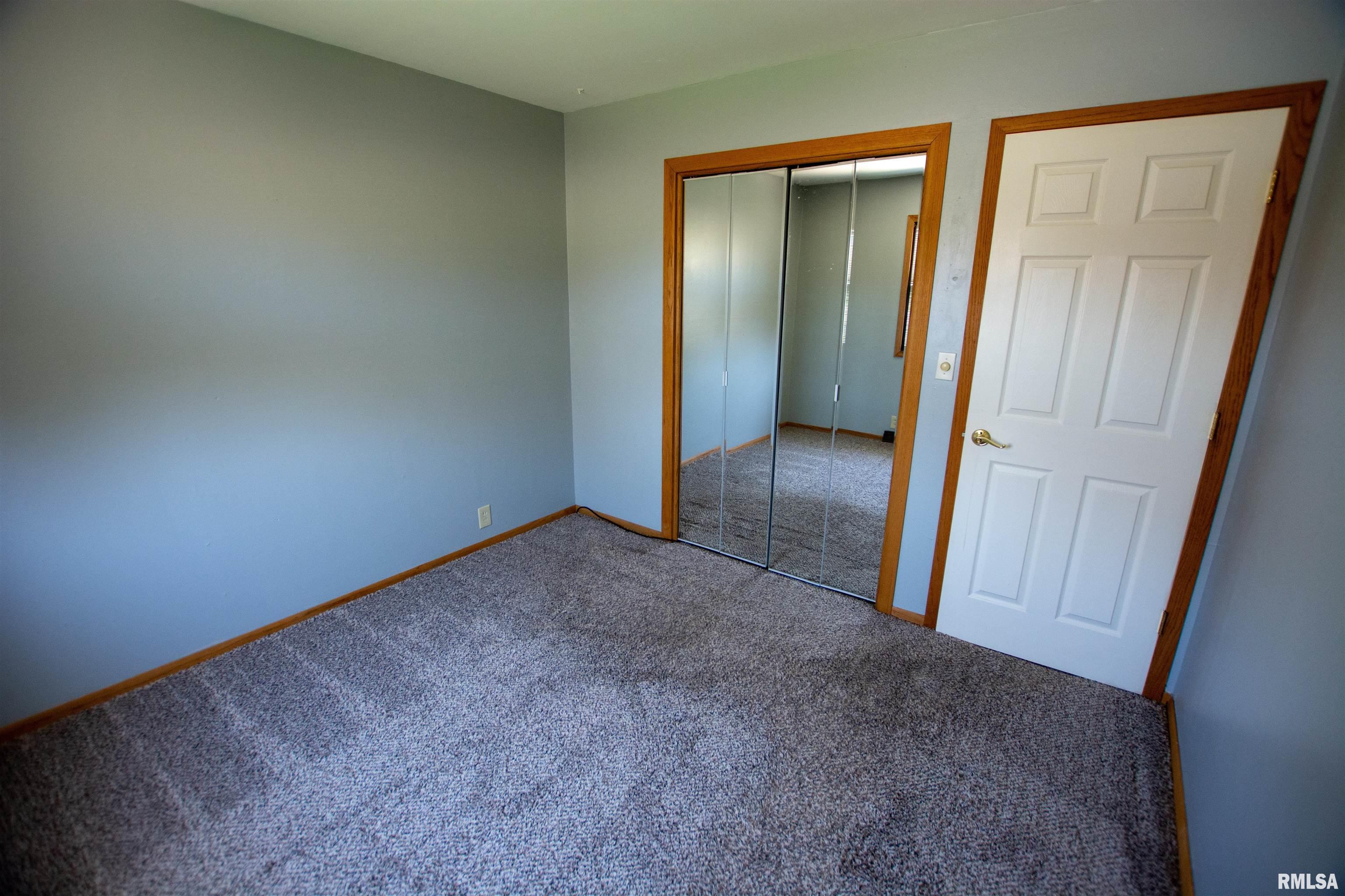 1224 Meadow Lane Drive, Bettendorf, Iowa image 30