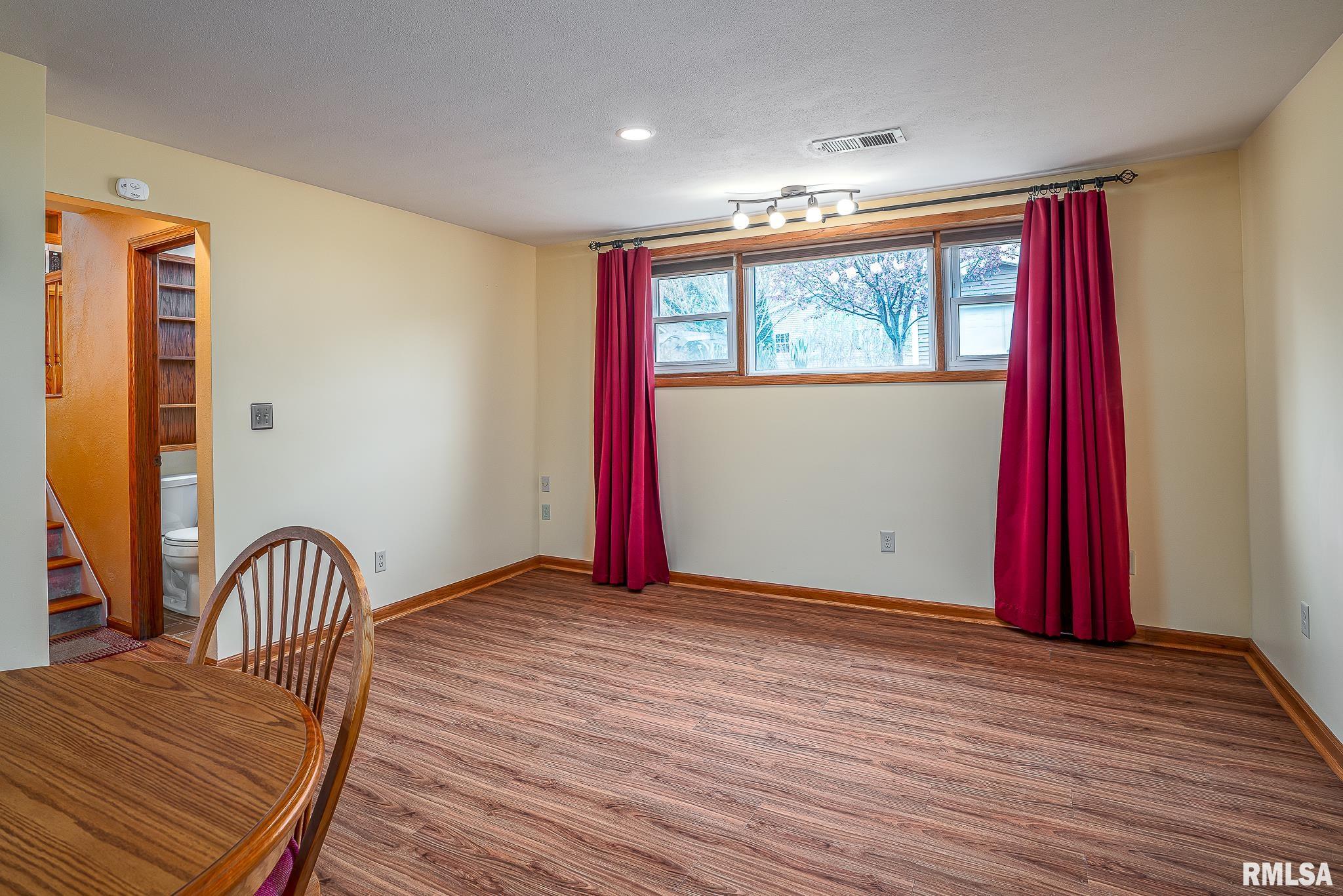 1414 18th Avenue, Silvis, Illinois image 16