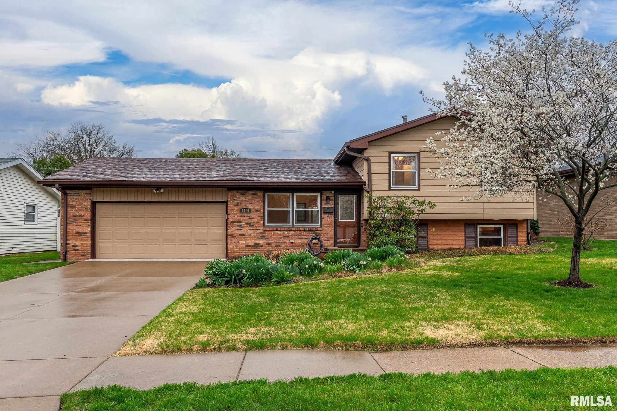 1414 18th Avenue, Silvis, Illinois image 2