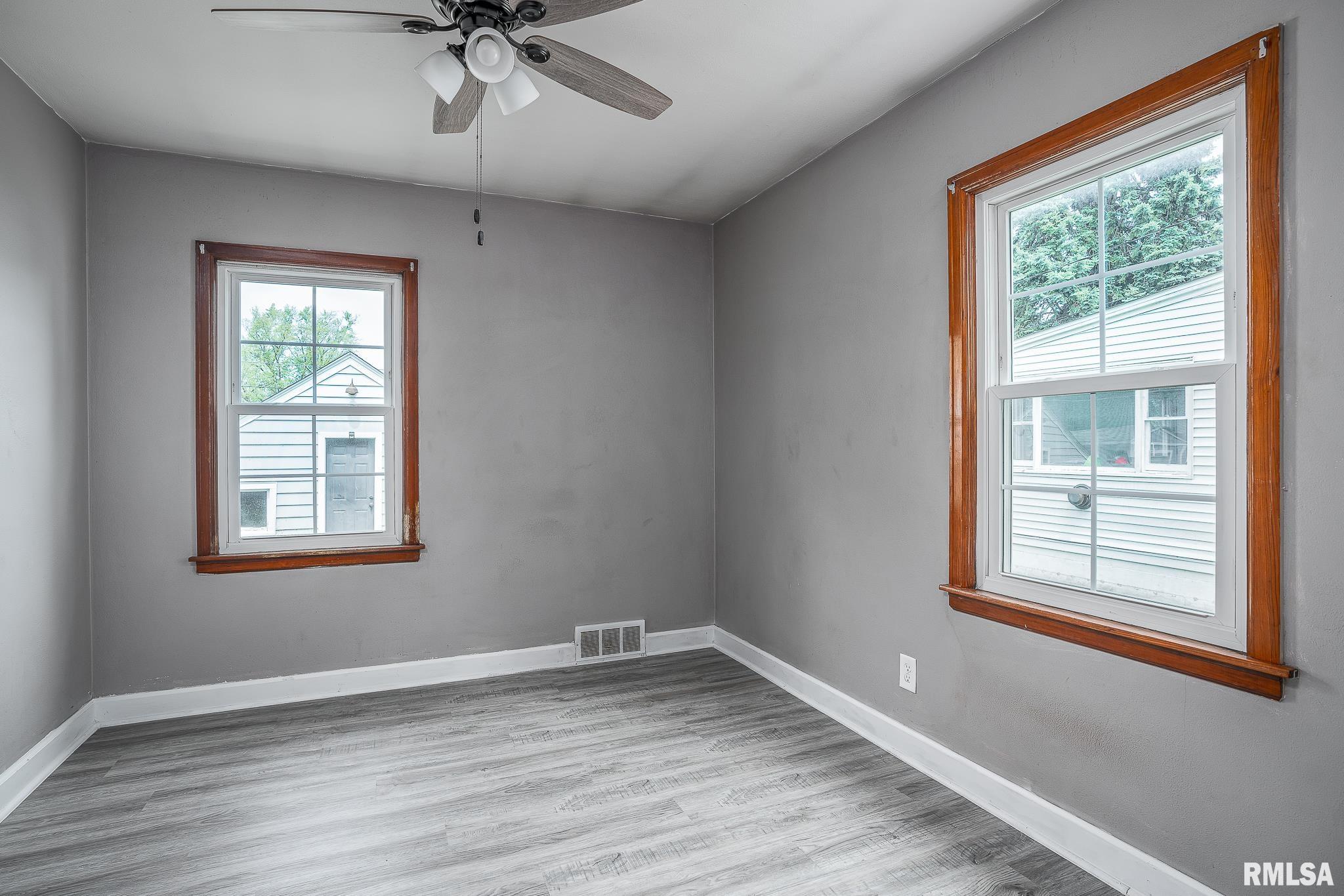 2238 W Lombard Street, Davenport, Iowa image 10