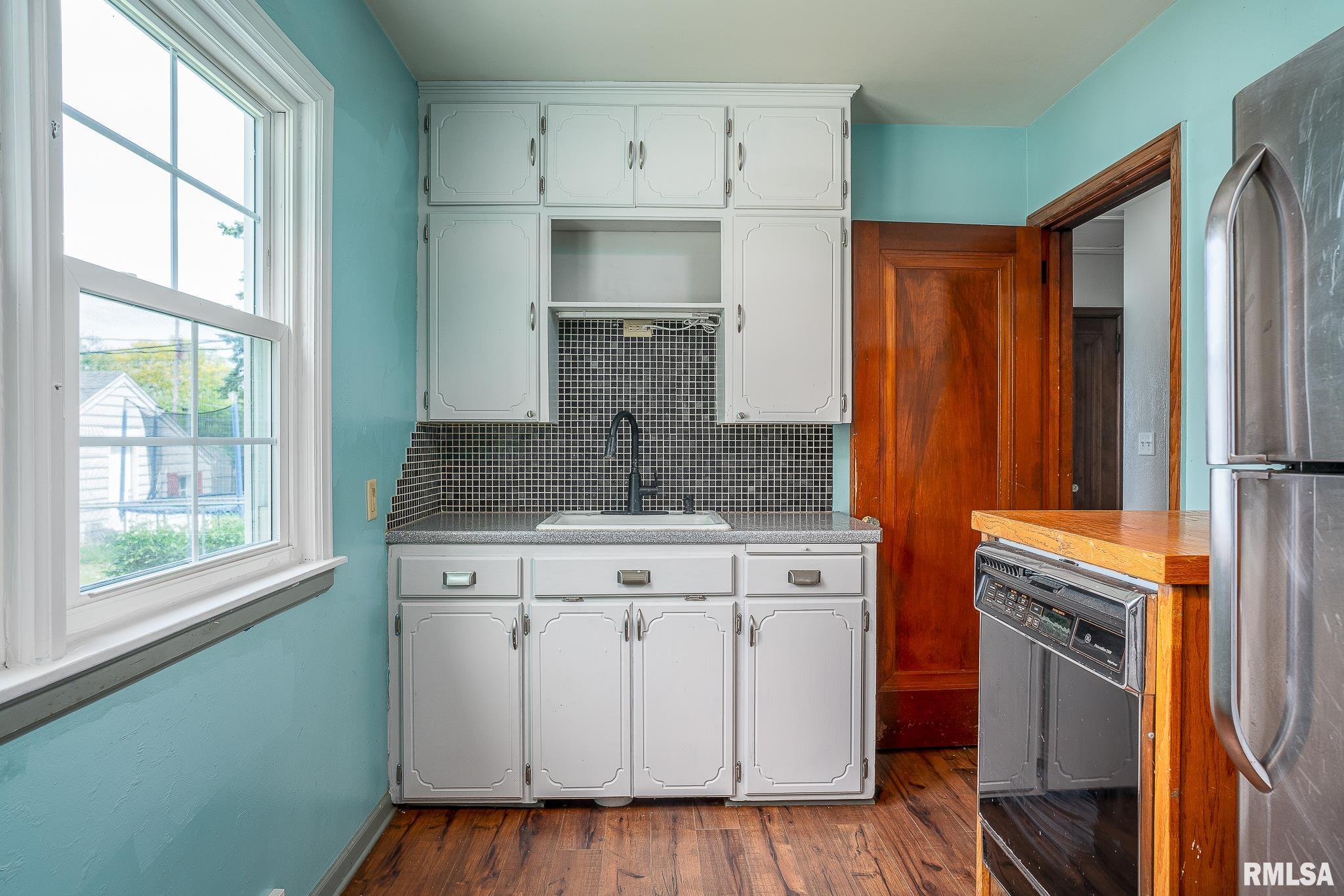 2238 W Lombard Street, Davenport, Iowa image 6