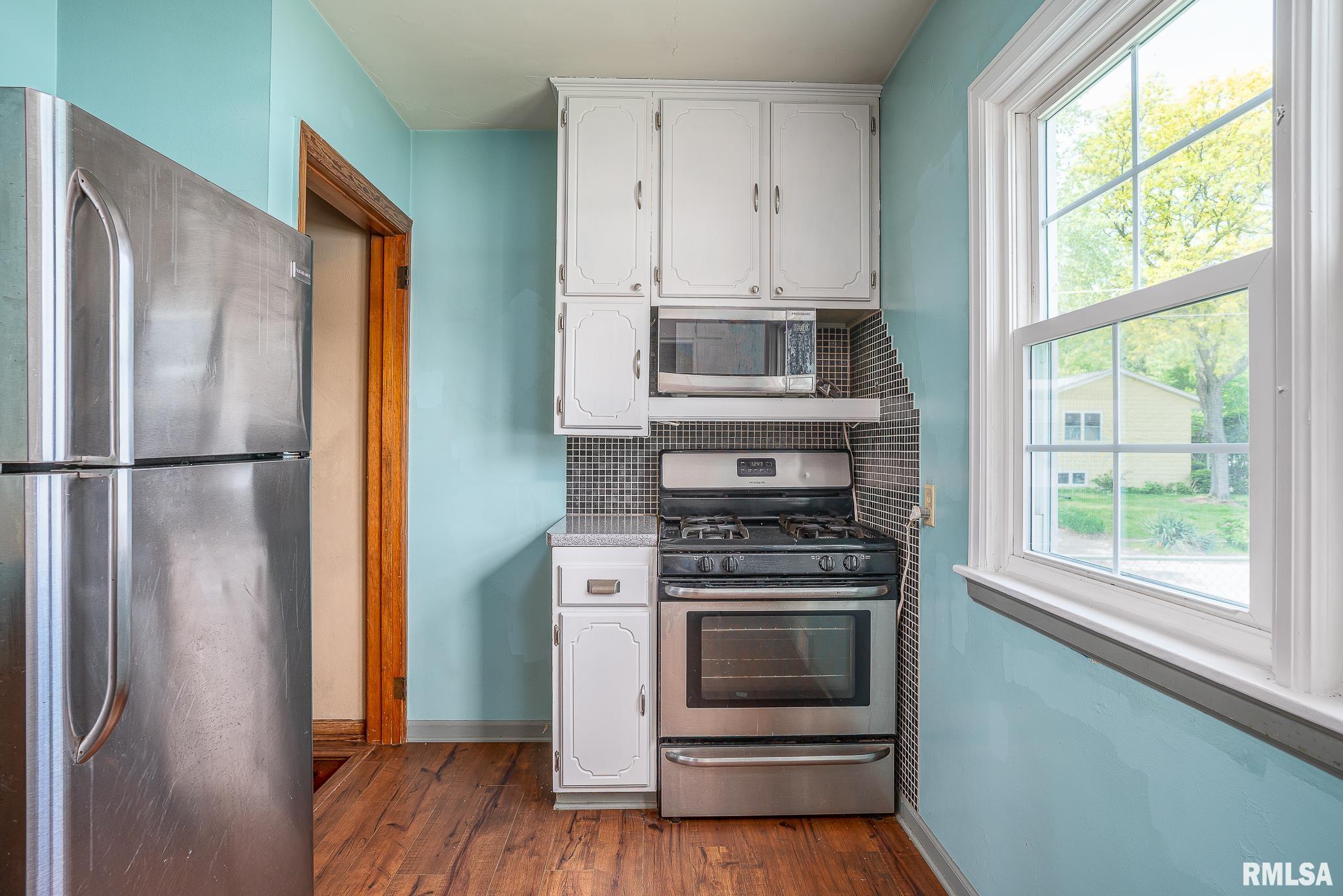 2238 W Lombard Street, Davenport, Iowa image 5