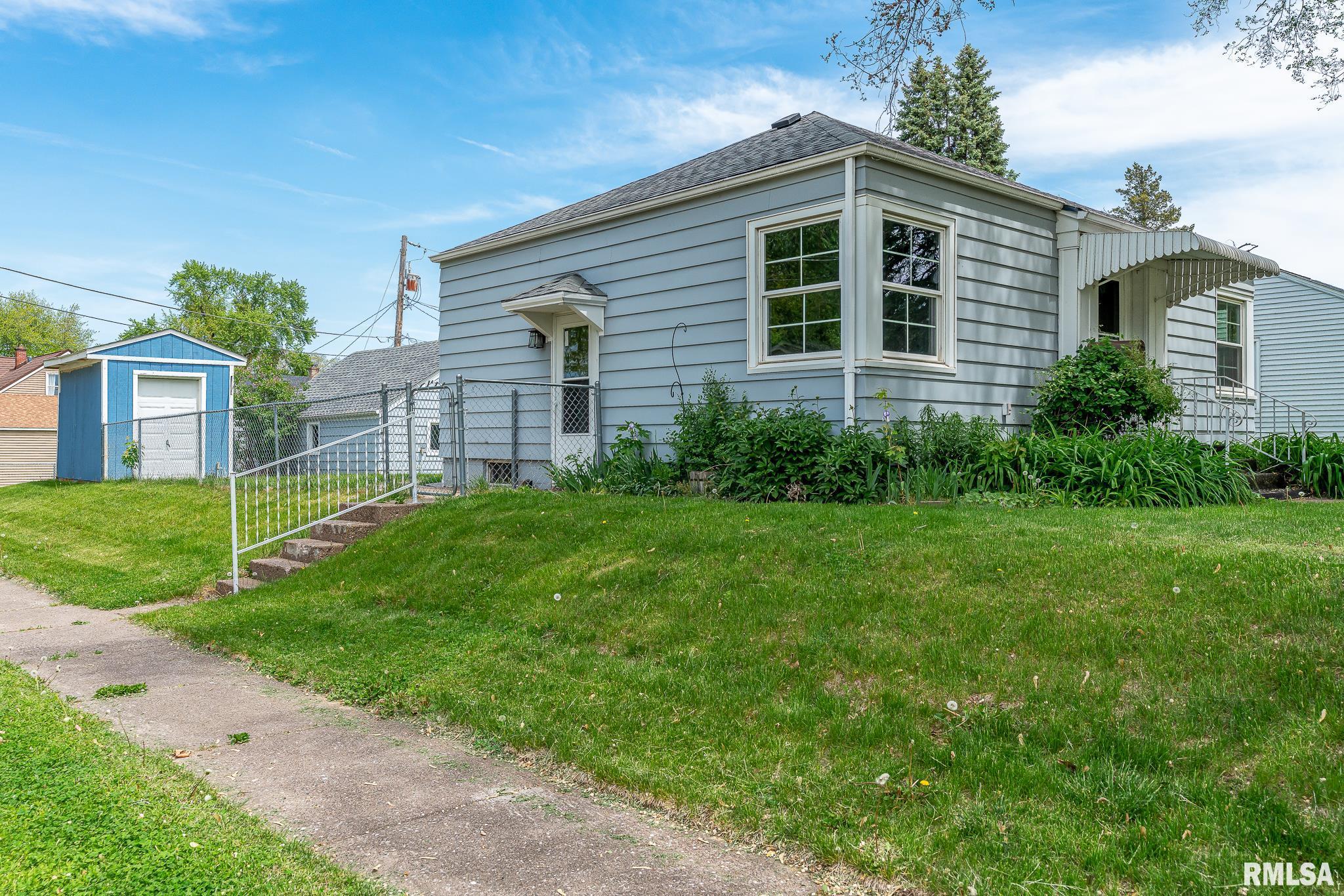 2238 W Lombard Street, Davenport, Iowa image 2