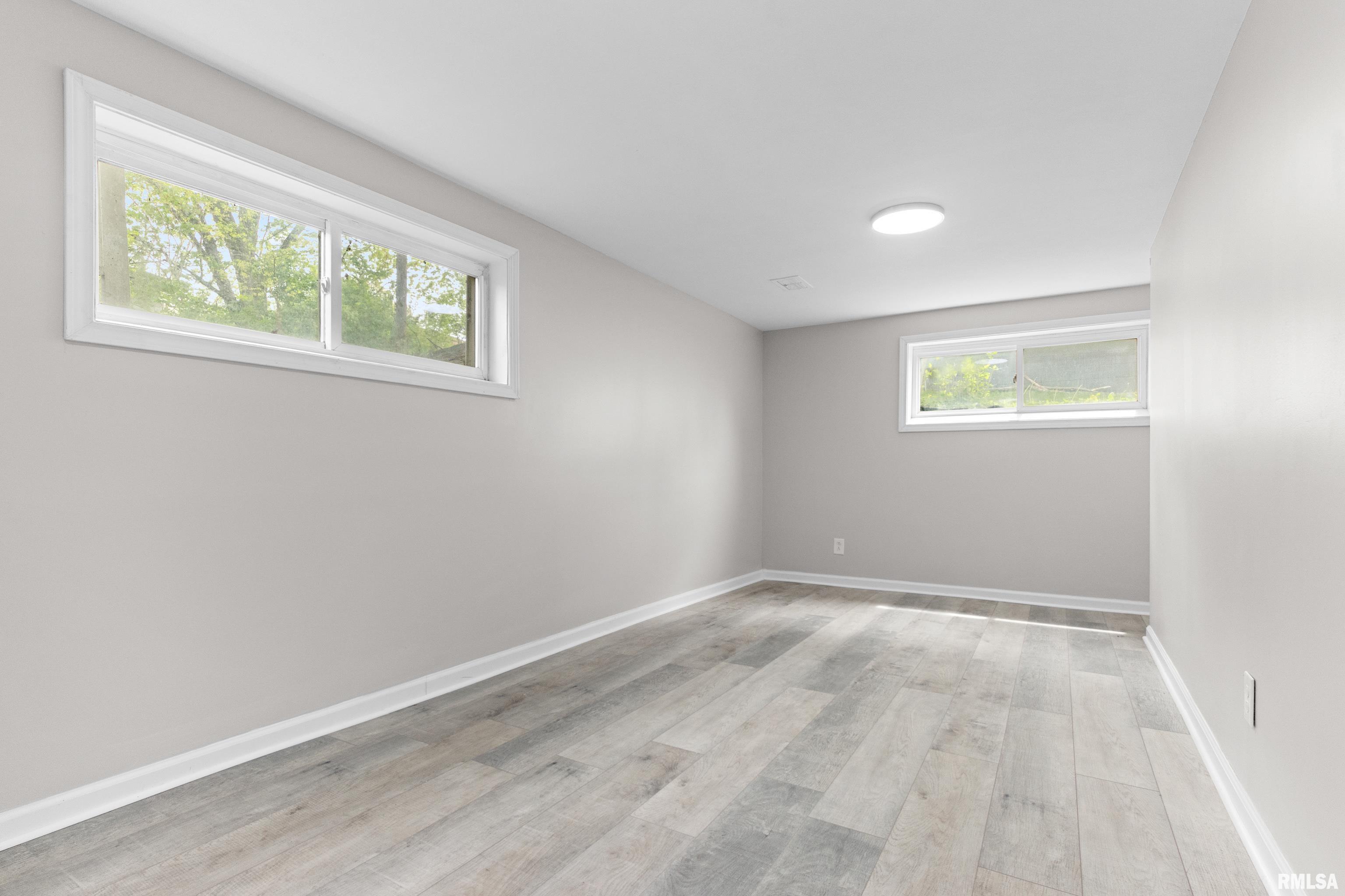 2819 W Fountaindale Drive, Peoria, Illinois image 31