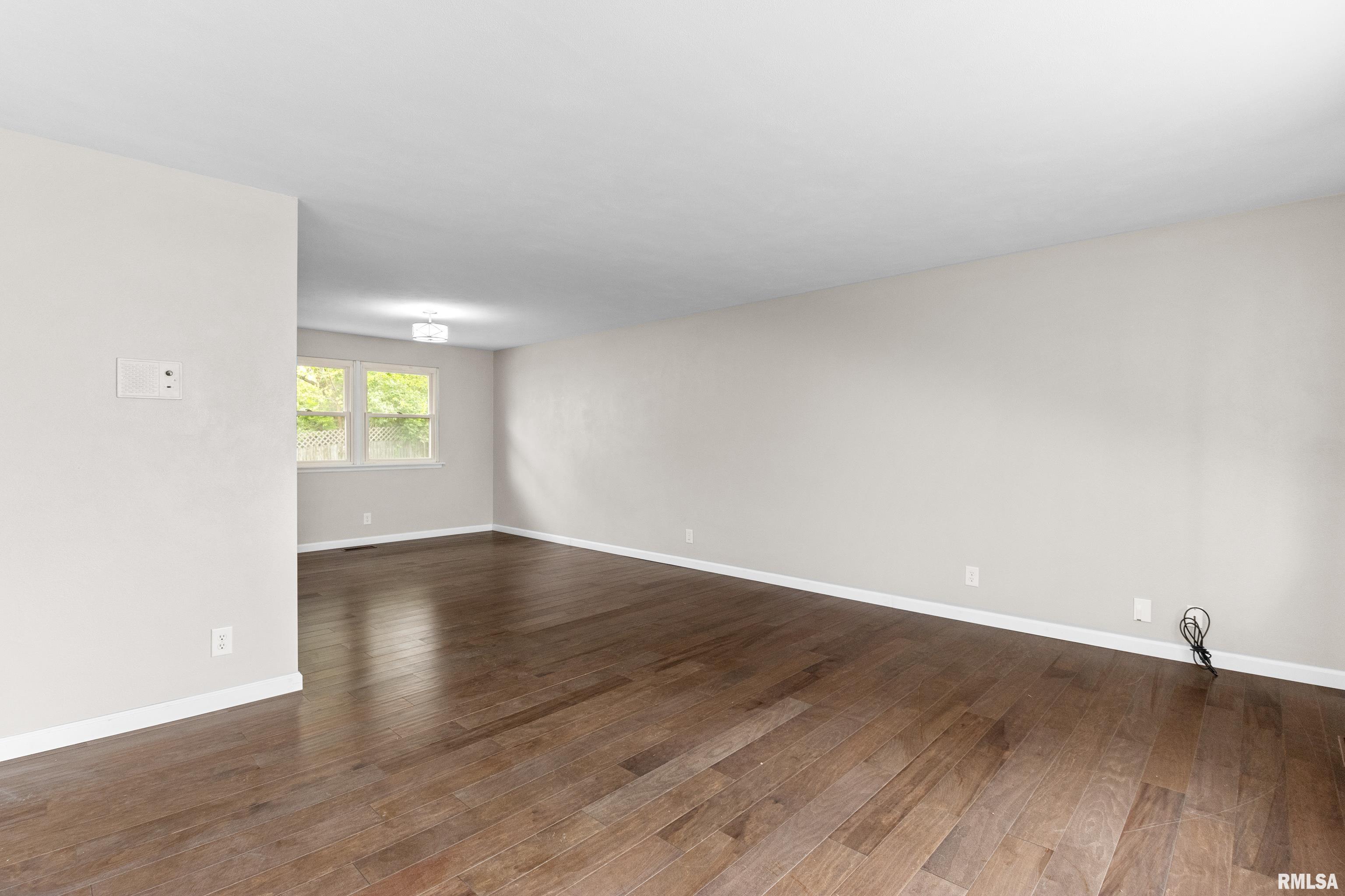 2819 W Fountaindale Drive, Peoria, Illinois image 8