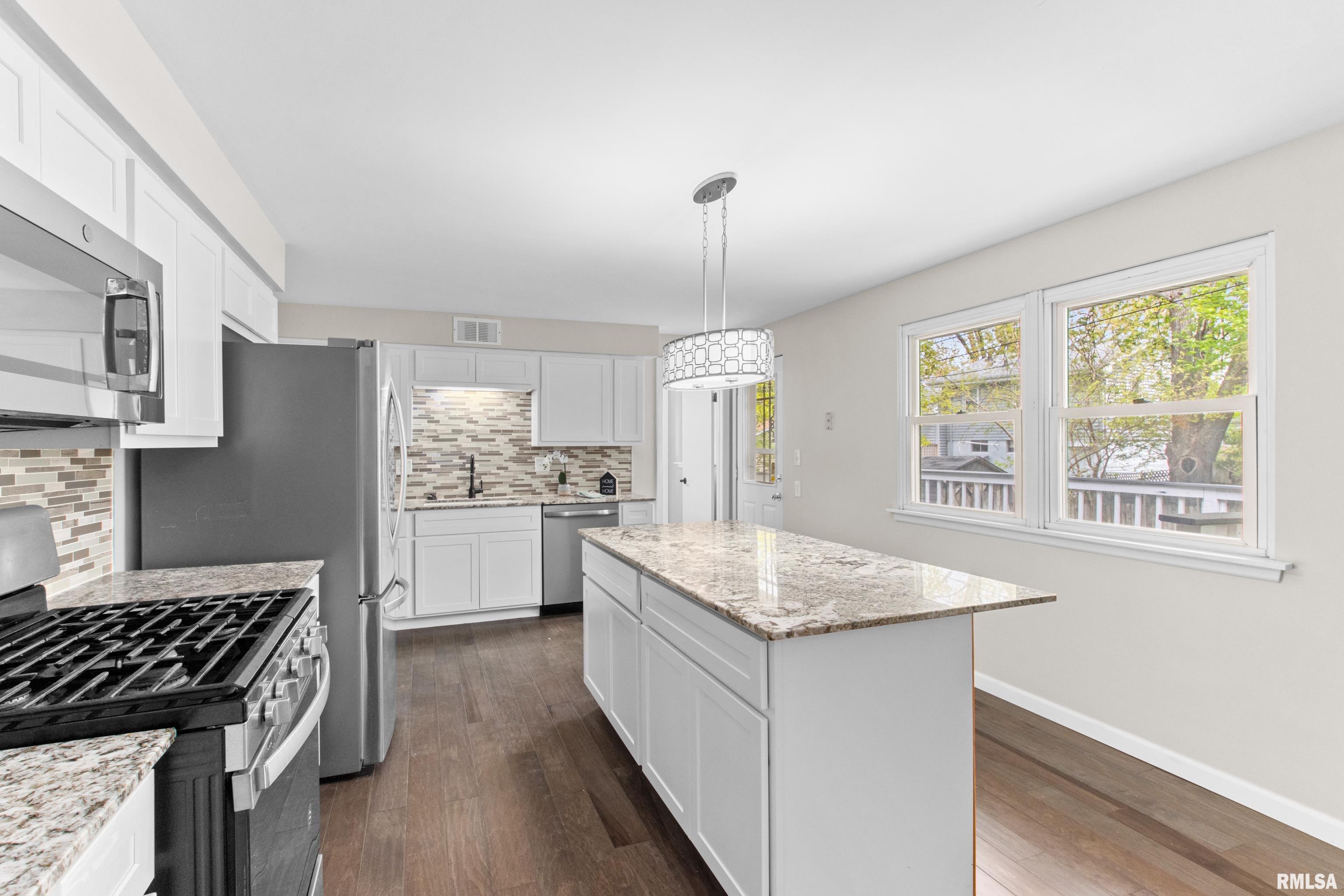 2819 W Fountaindale Drive, Peoria, Illinois image 14
