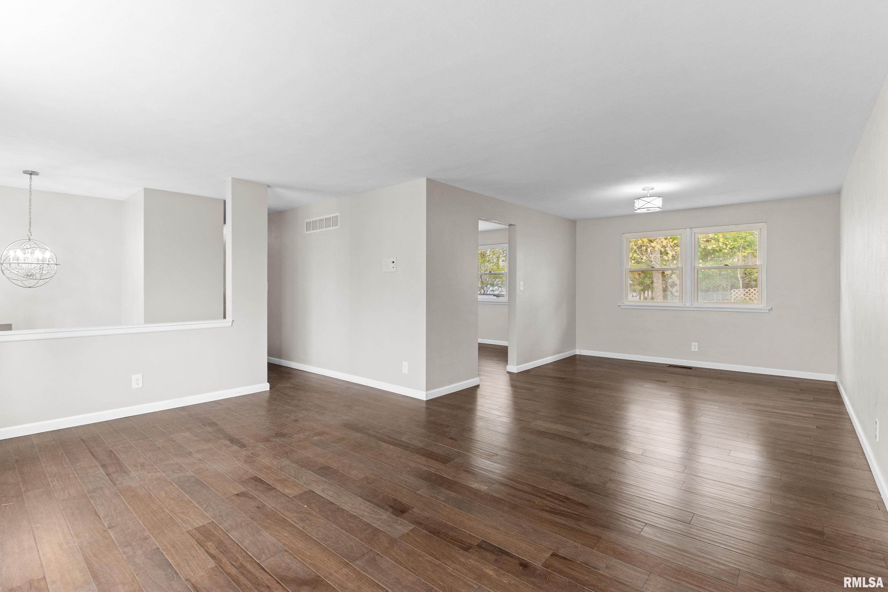 2819 W Fountaindale Drive, Peoria, Illinois image 9