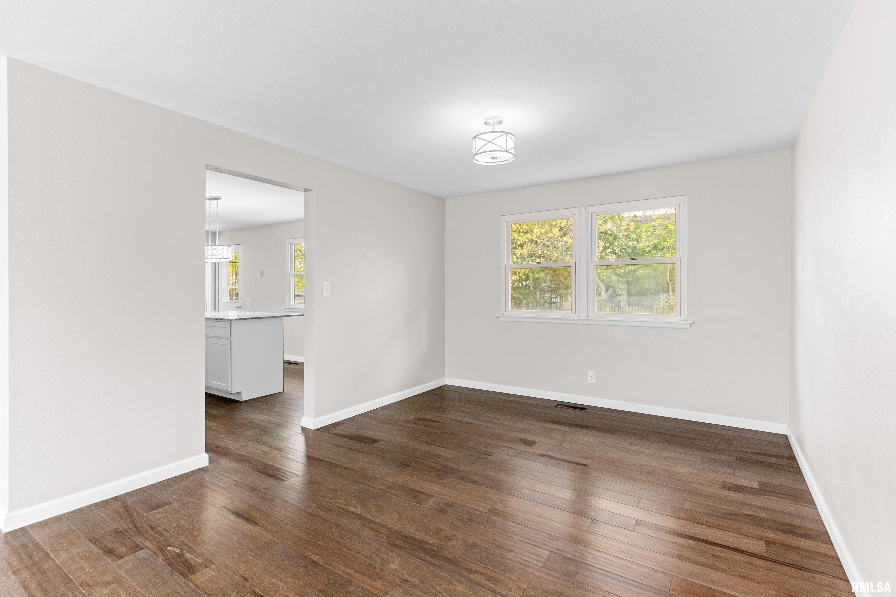 2819 W Fountaindale Drive, Peoria, Illinois image 11