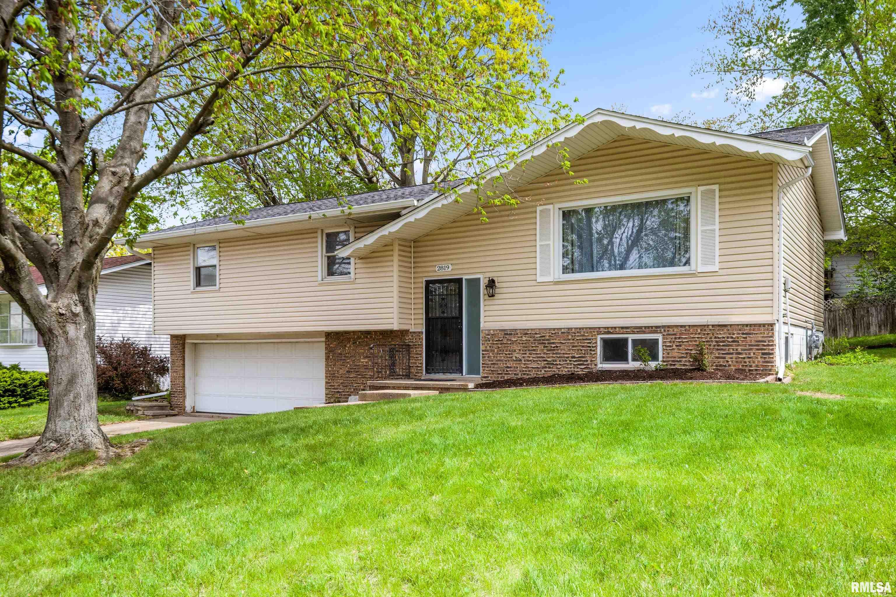 2819 W Fountaindale Drive, Peoria, Illinois image 1