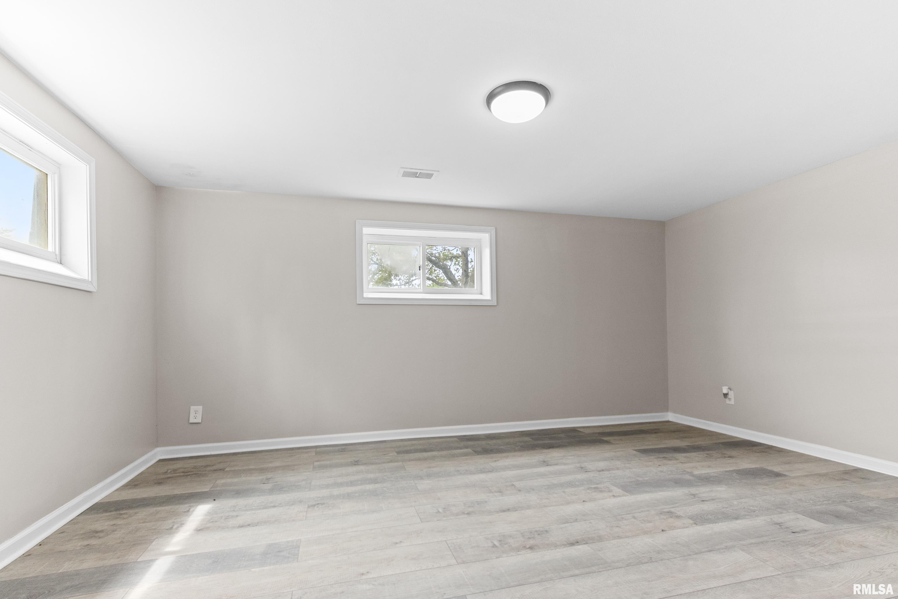 2819 W Fountaindale Drive, Peoria, Illinois image 33
