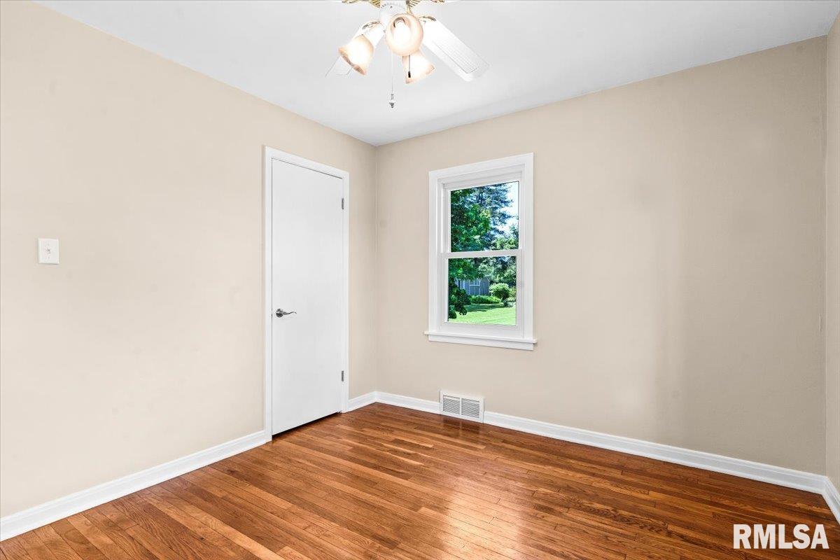 4157 N Walnut Street Road, Springfield, Illinois image 9