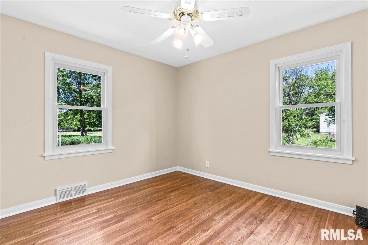 4157 N Walnut Street Road, Springfield, Illinois image 7