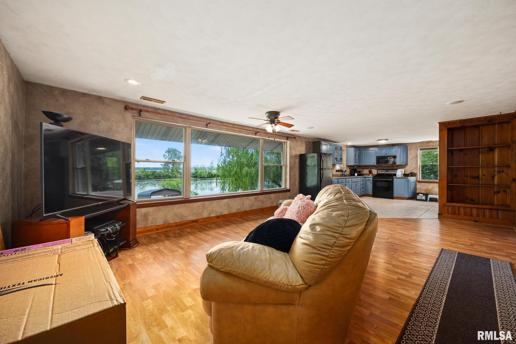 6380 Macs Road, Manito, Illinois image 5