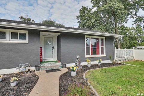 Homes For Sale - 3000 Schildt Lane<br/> Adams County, Quincy, IL 62305