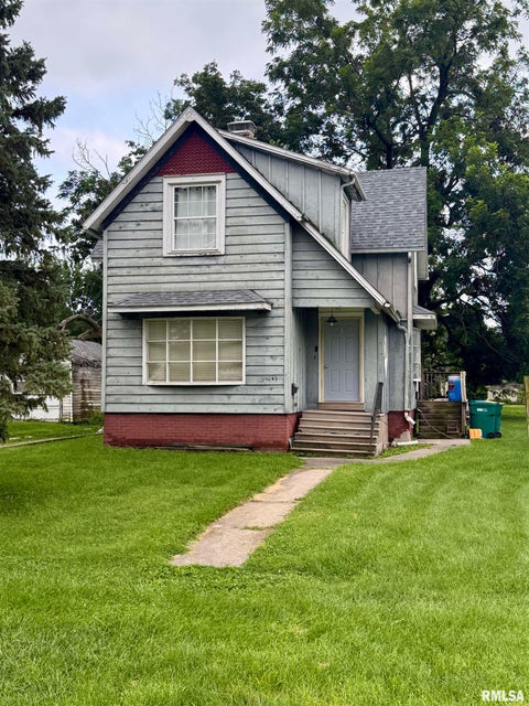 Homes For Sale - 1040 E Berrien Street<br/> Galesburg, IL 61401