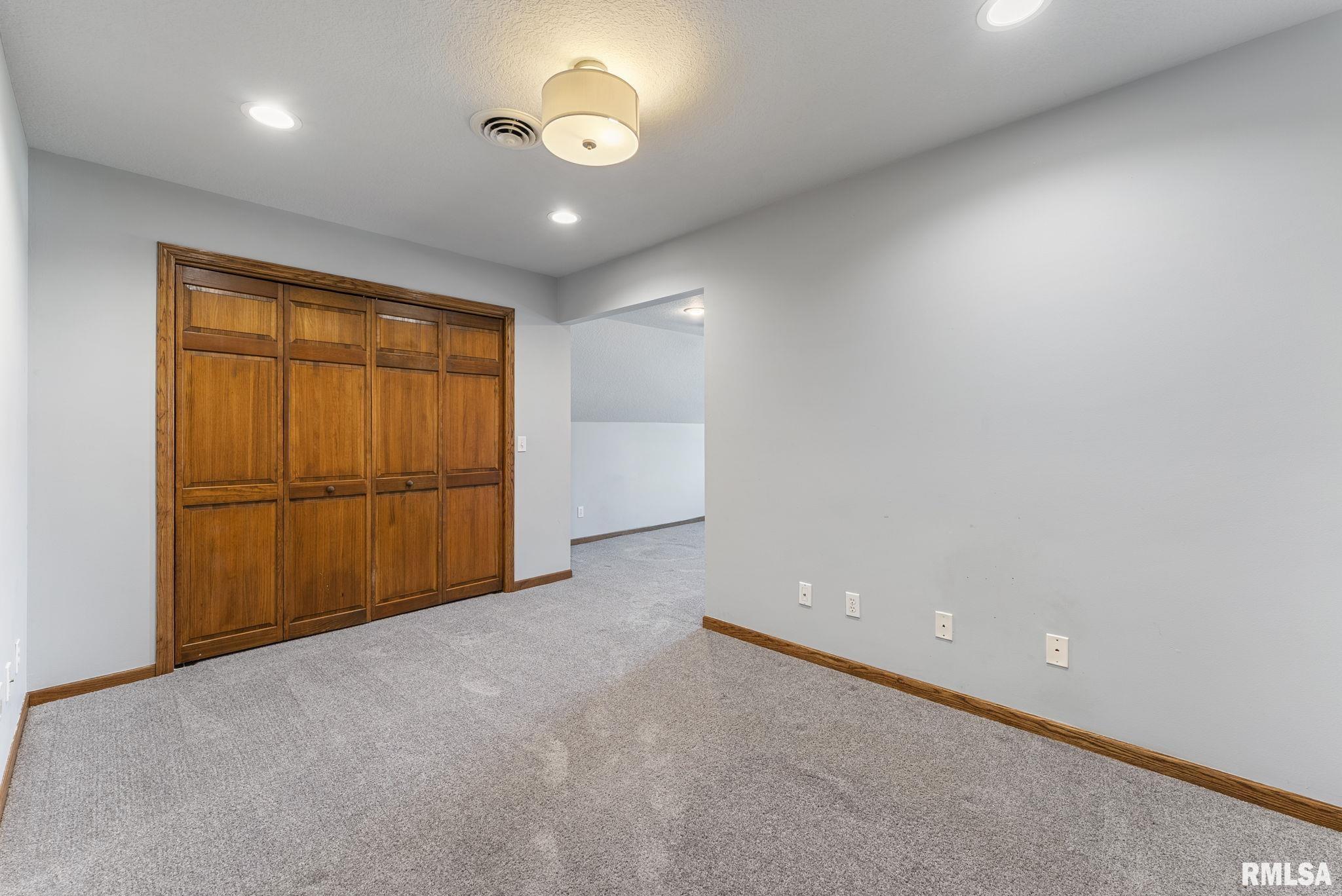 726 Stone Church Lane, Geneseo, Illinois image 33