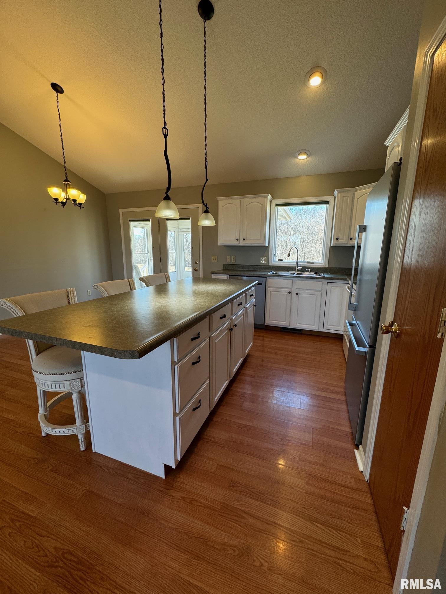 5526 230th Street North, Port Byron, Illinois image 8