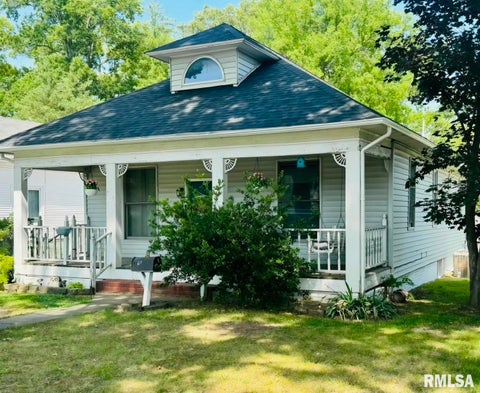 Homes For Sale - 716 S Mckinley Street<br/> Saline County, Harrisburg, IL 62946