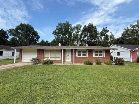 Homes For Sale - 1223 N 16th Street<br/> Murphysboro, IL 62966