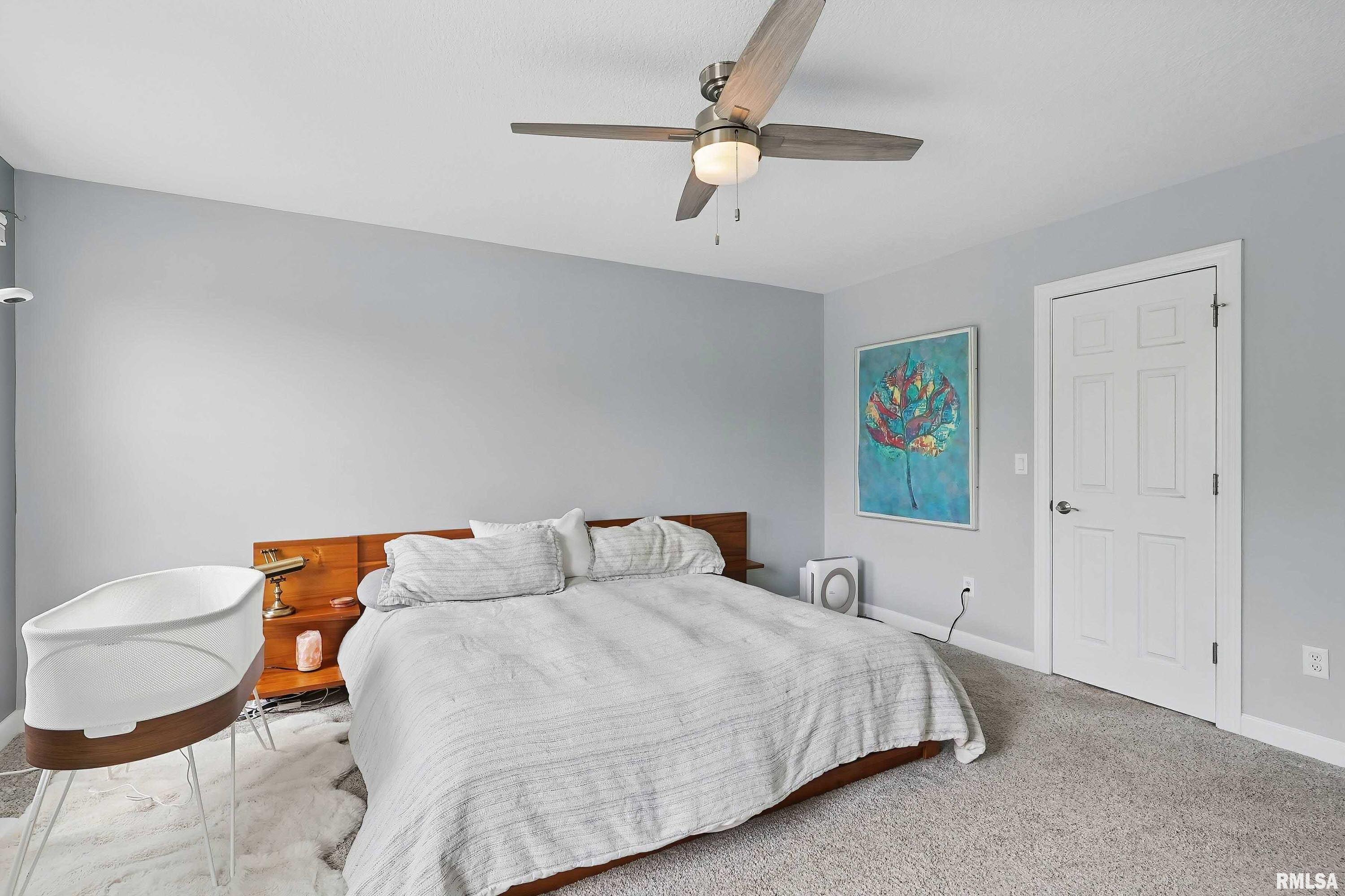 4821 Kynnelworth Drive, Bettendorf, Iowa image 27