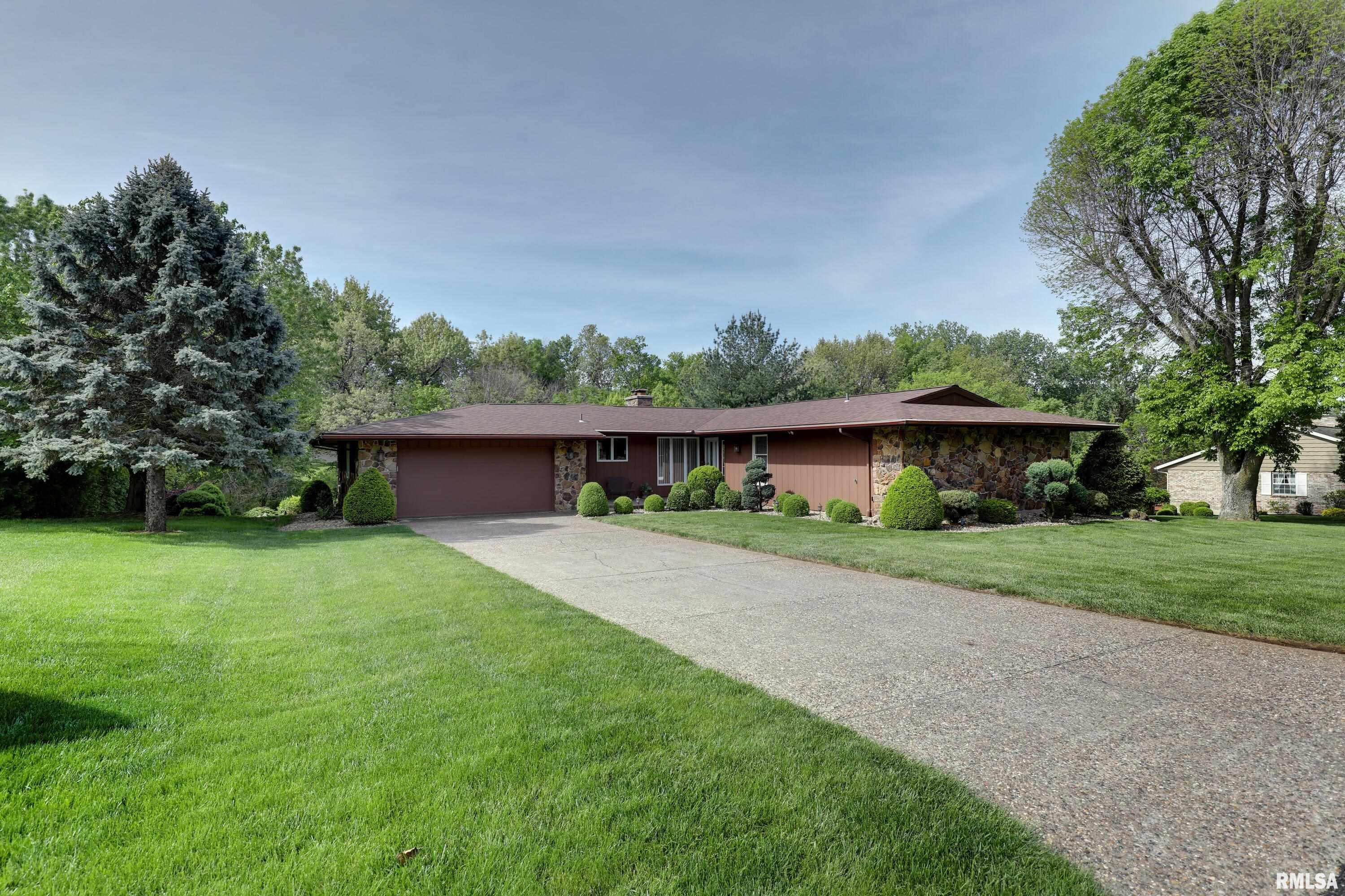 432 W Fairway Drive, Quincy, Illinois image 1