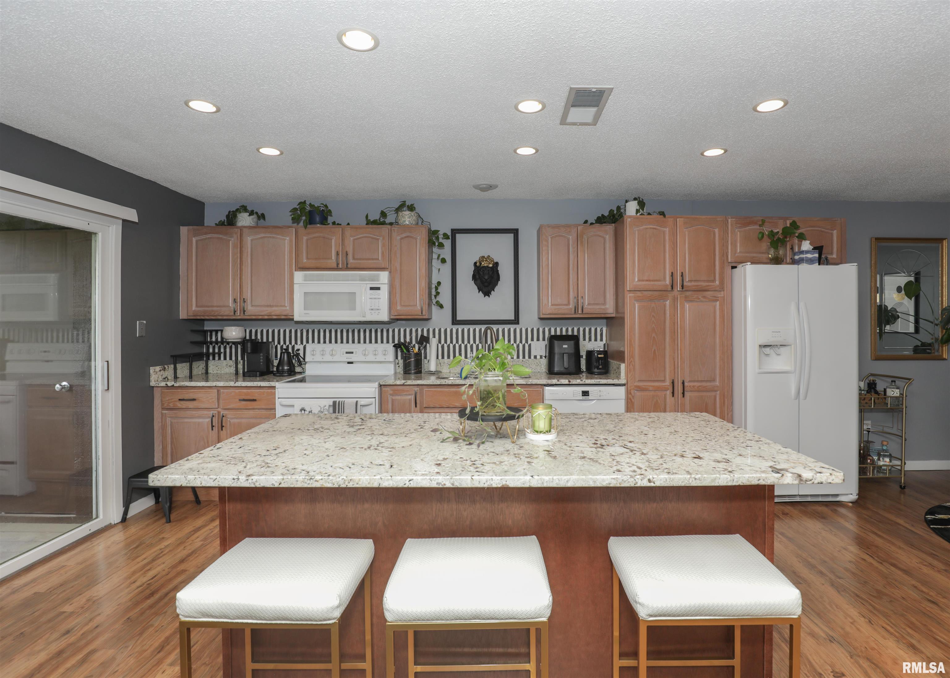 4150 E 60th Street #602, Davenport, Iowa image 5