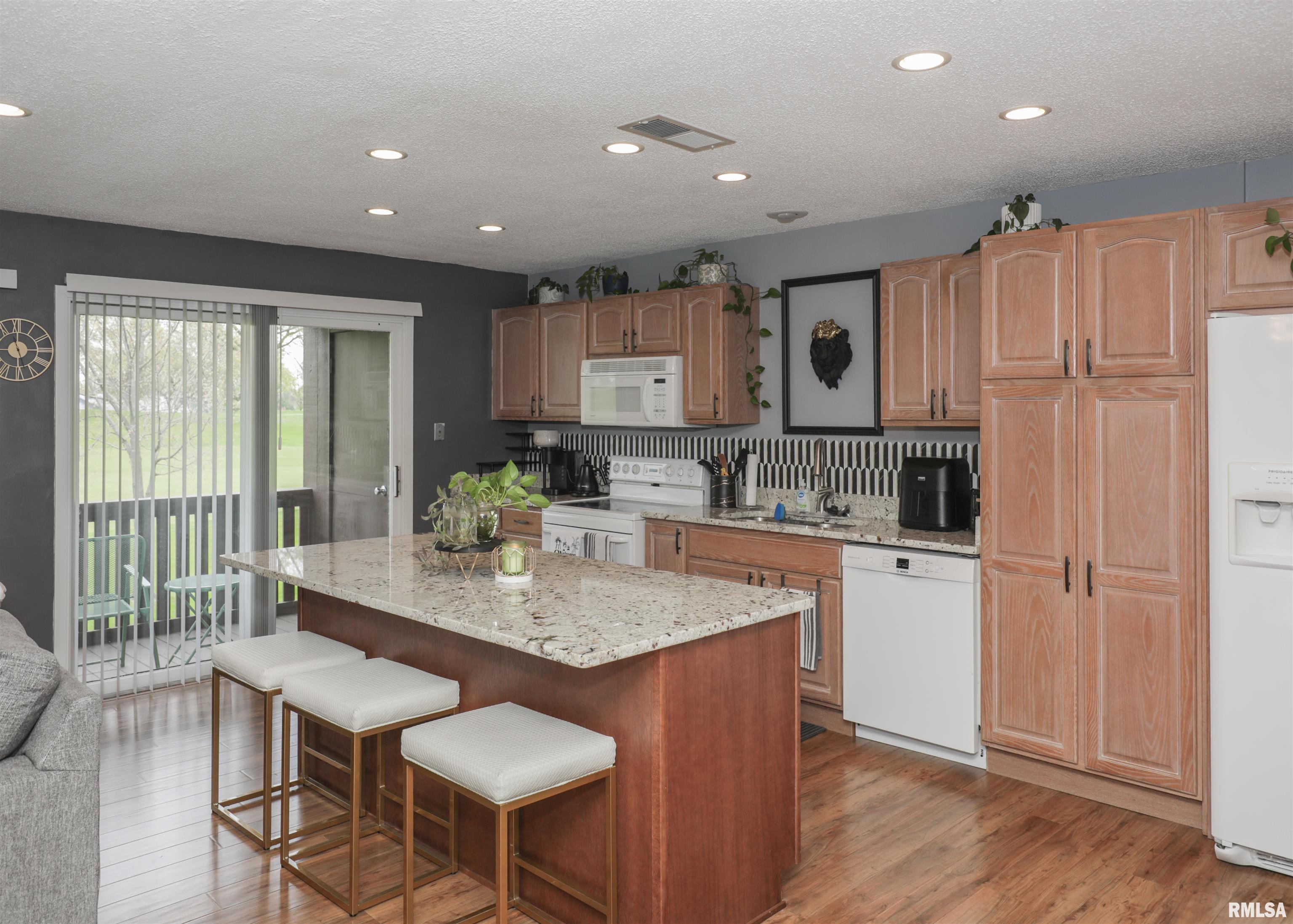 4150 E 60th Street #602, Davenport, Iowa image 6