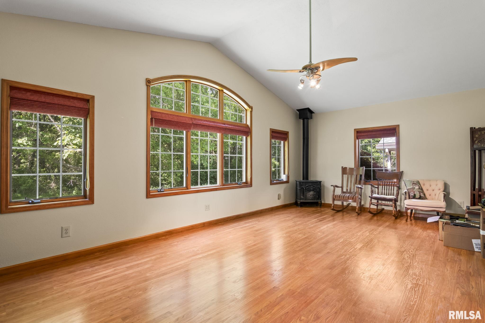 2087 N 700 East Road, Edinburg, Illinois image 22