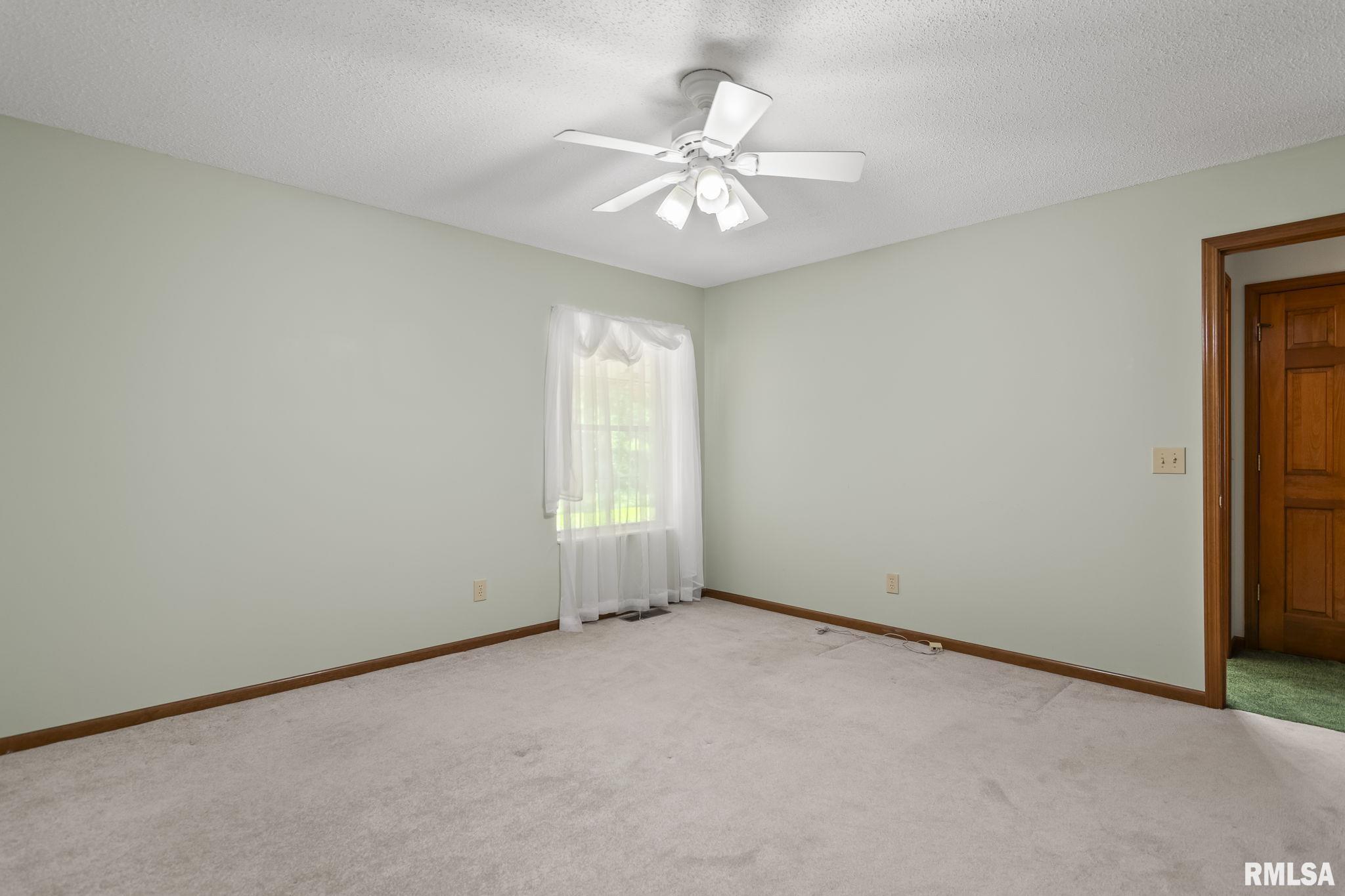 2087 N 700 East Road, Edinburg, Illinois image 33