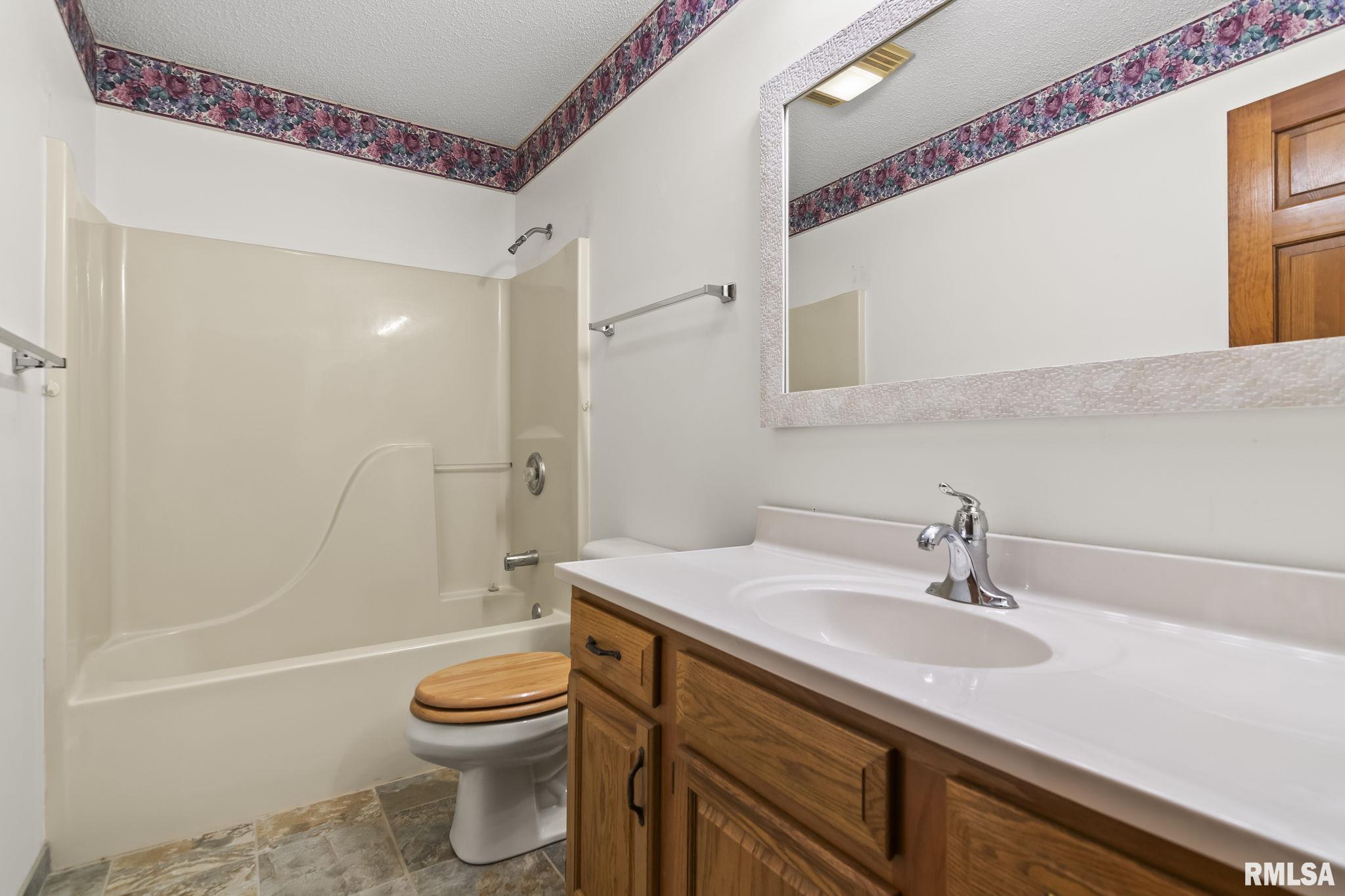 2087 N 700 East Road, Edinburg, Illinois image 31