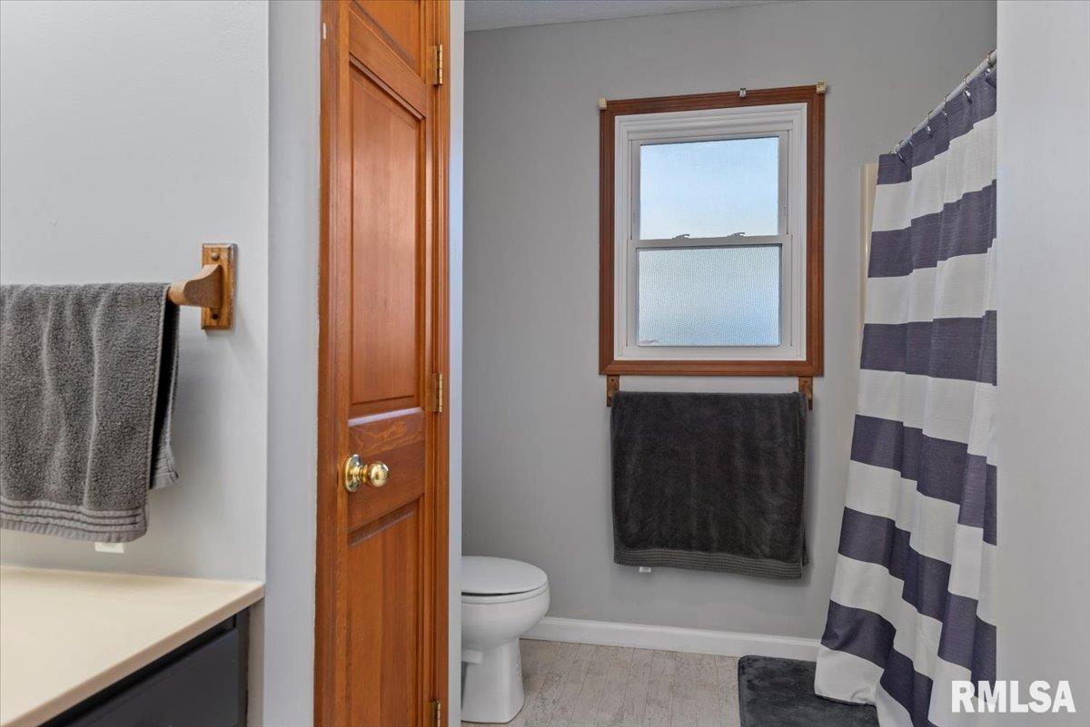 802 N Clover Court, Athens, Illinois image 30