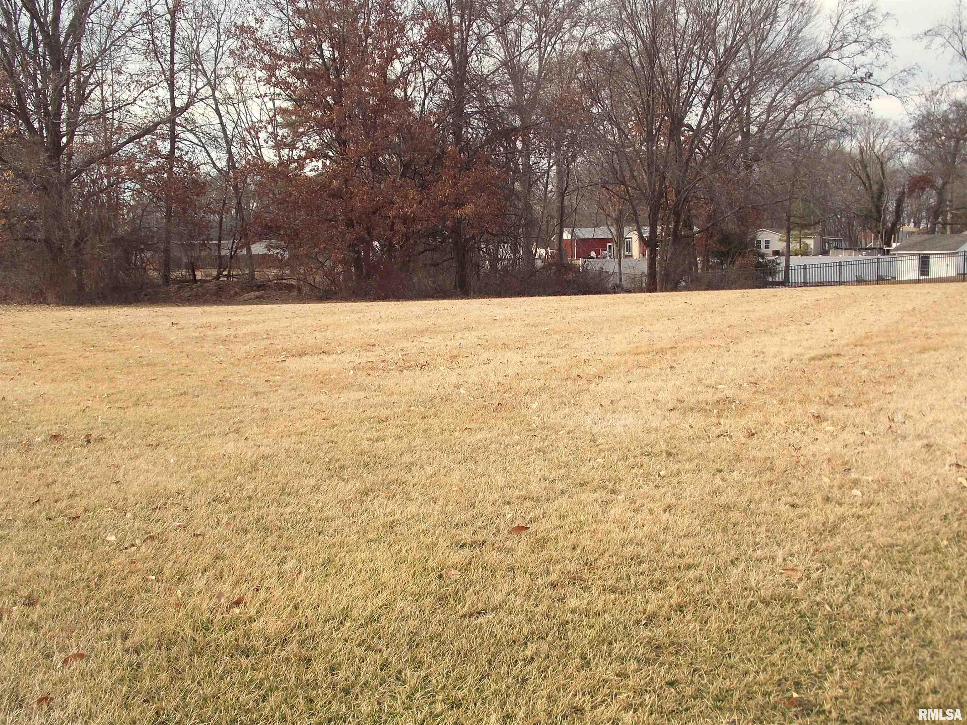 22 Clearlake Drive, Centralia, Illinois image 3