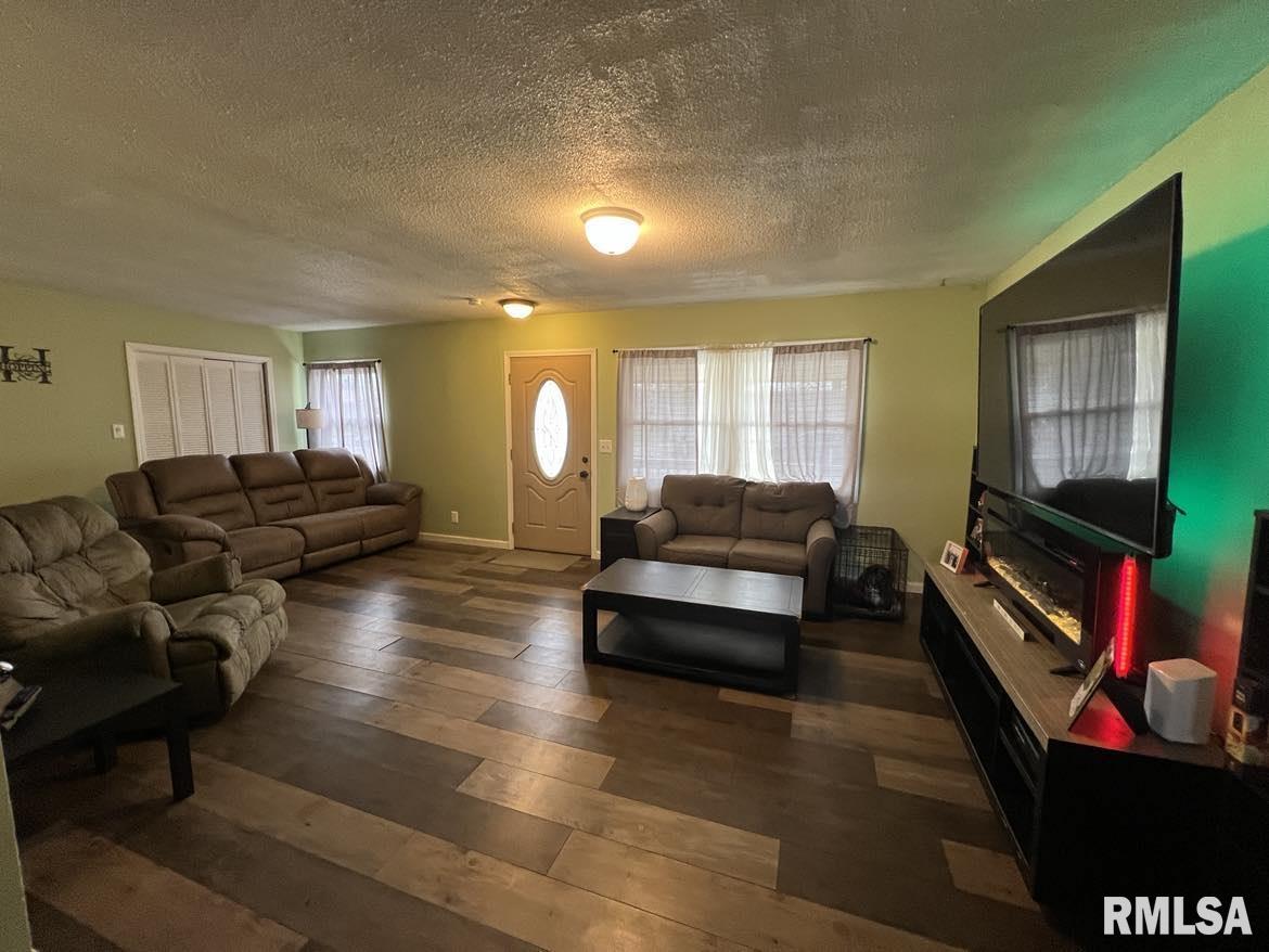124 Harmony Lane, Macomb, Illinois image 3
