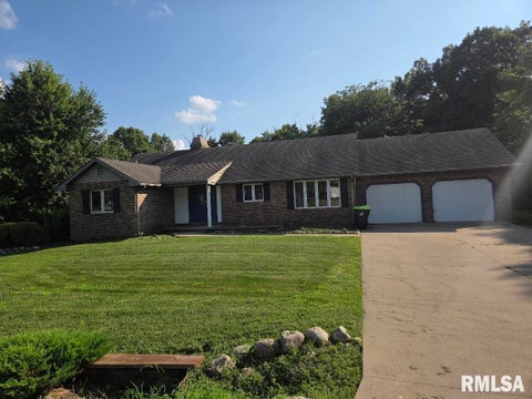 Homes For Sale - 704 Bayside Circle<br/> Woodford County, Germantown Hills, IL 61548