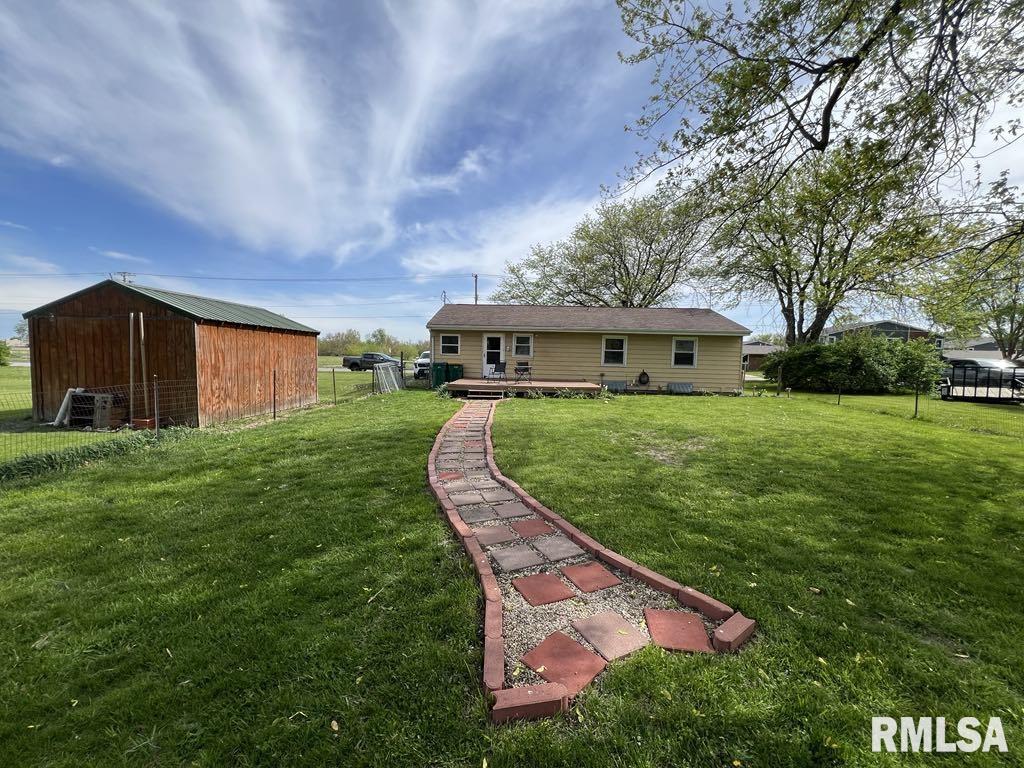 1520 E Wheeler Street, Macomb, Illinois image 2