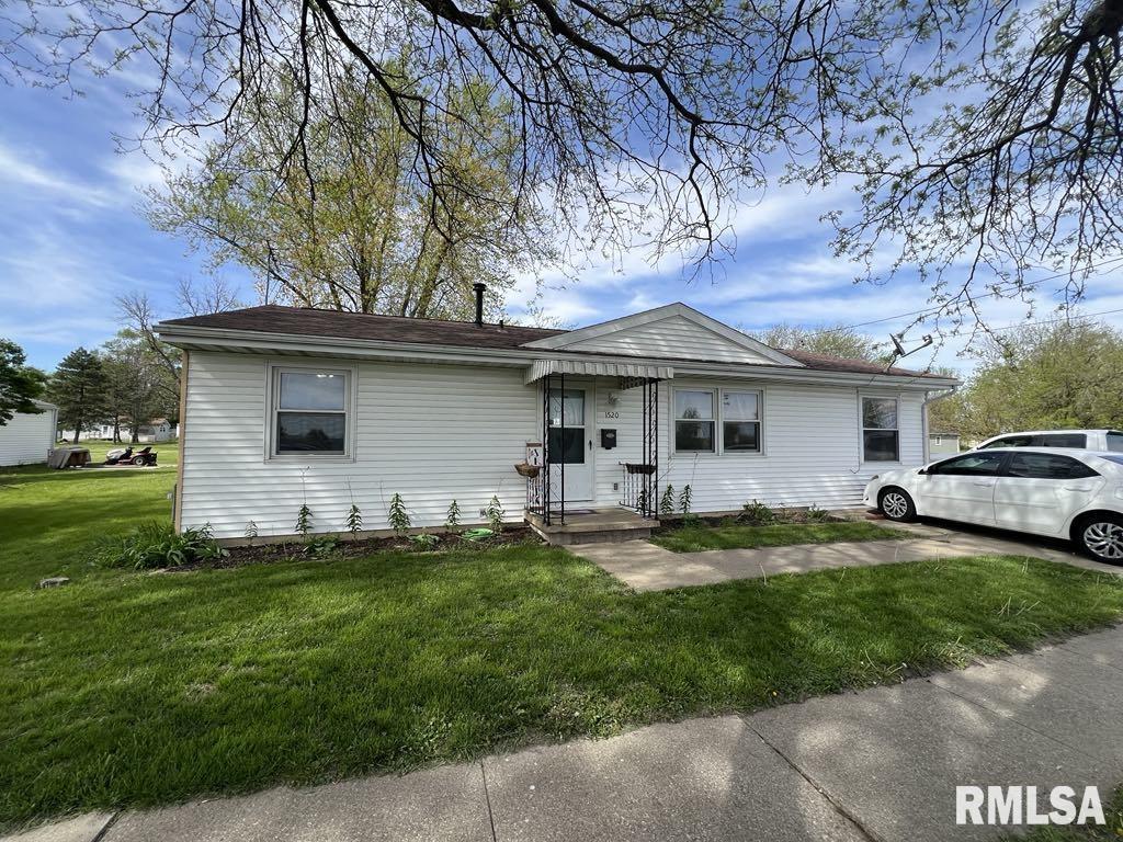 1520 E Wheeler Street, Macomb, Illinois image 1