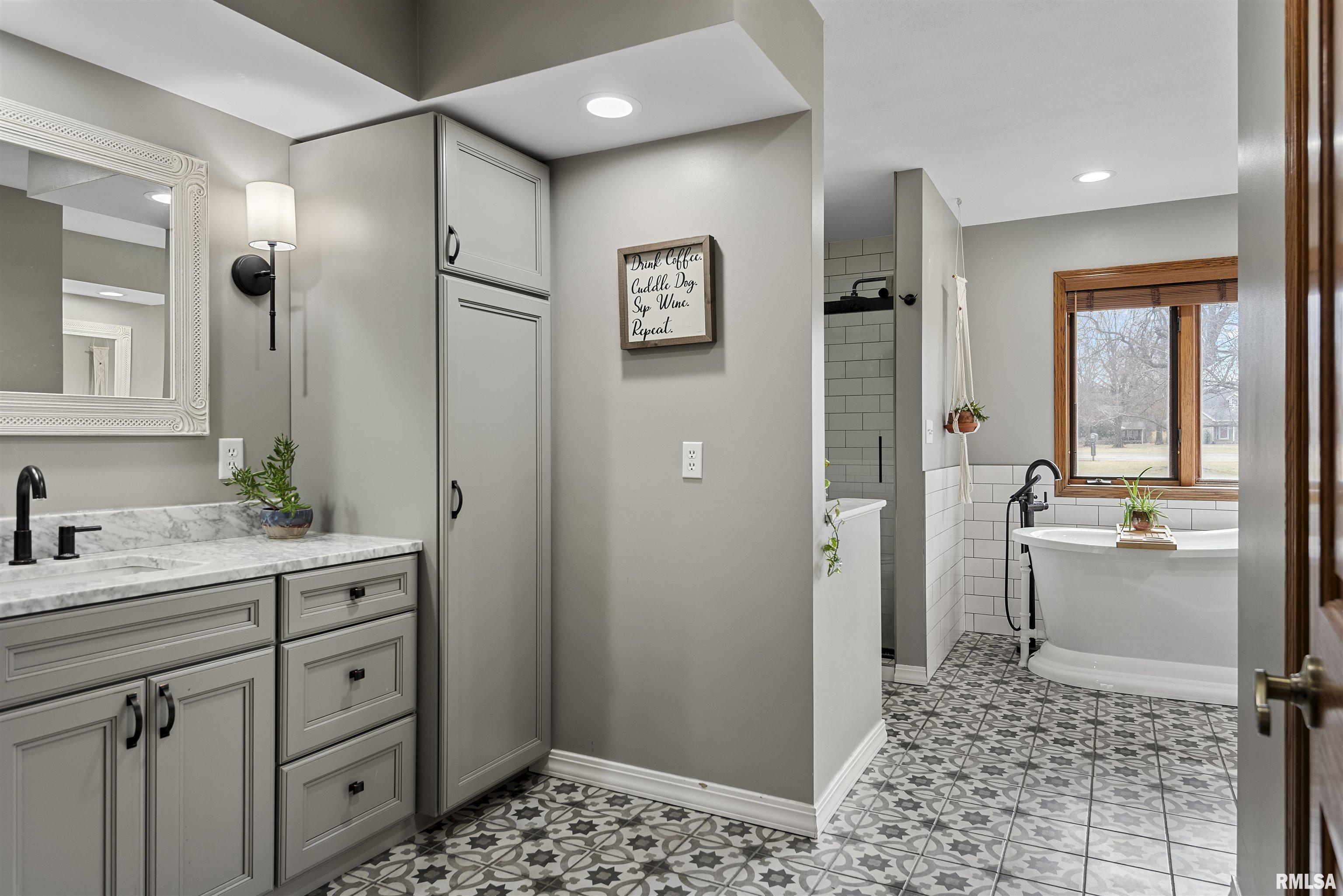 17269 Woodland Lakes Drive, Petersburg, Illinois image 28