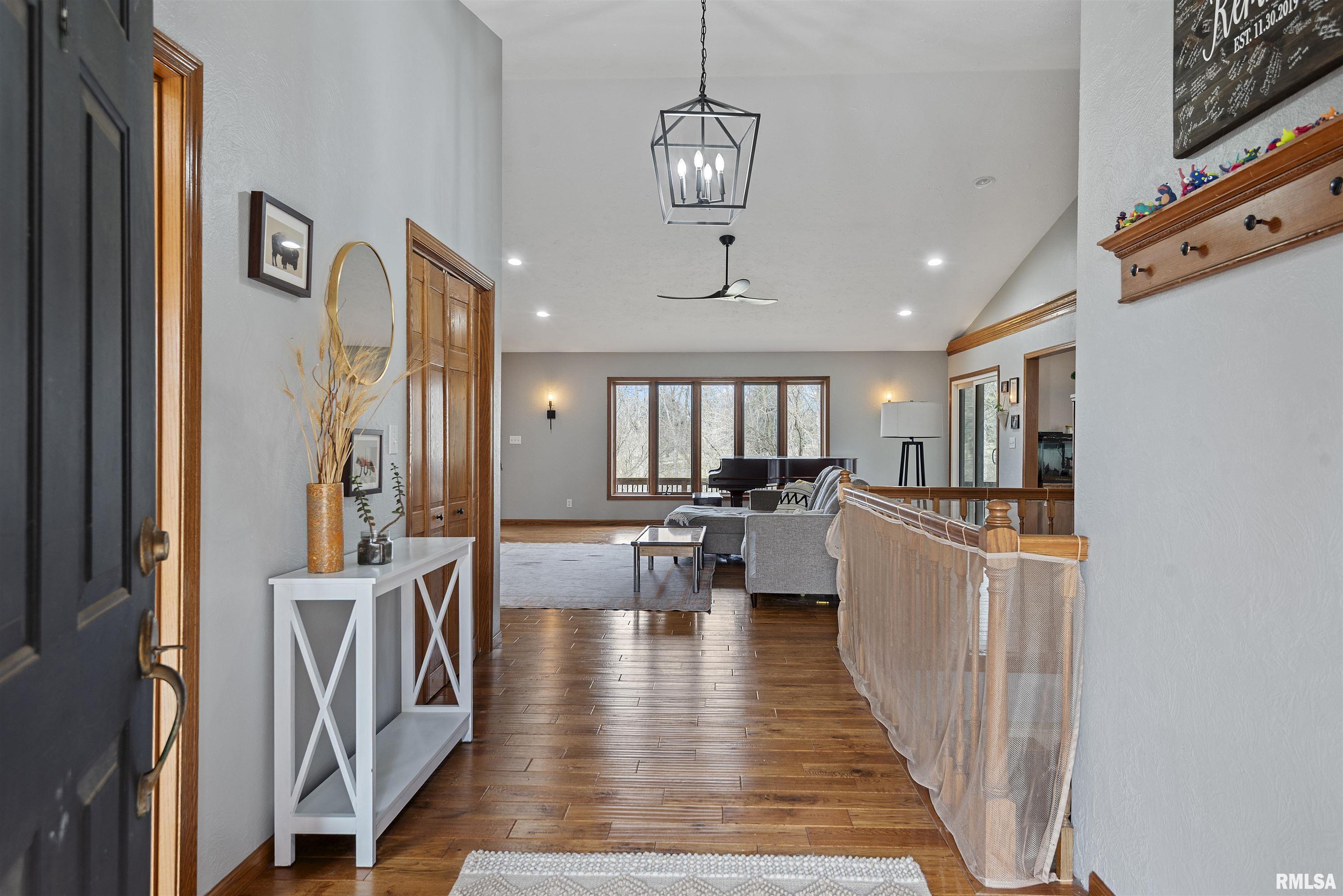 17269 Woodland Lakes Drive, Petersburg, Illinois image 5