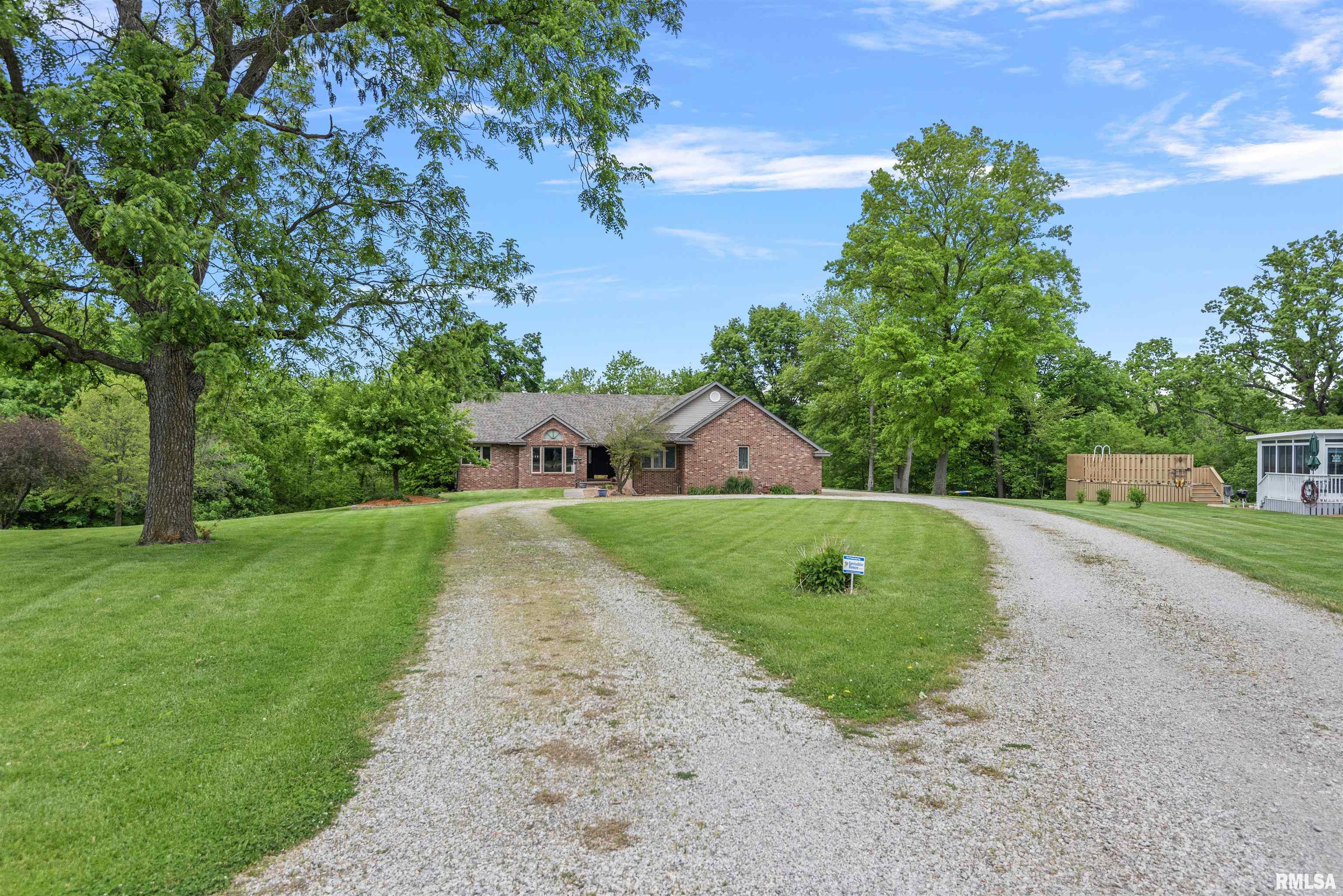 17269 Woodland Lakes Drive, Petersburg, Illinois image 4