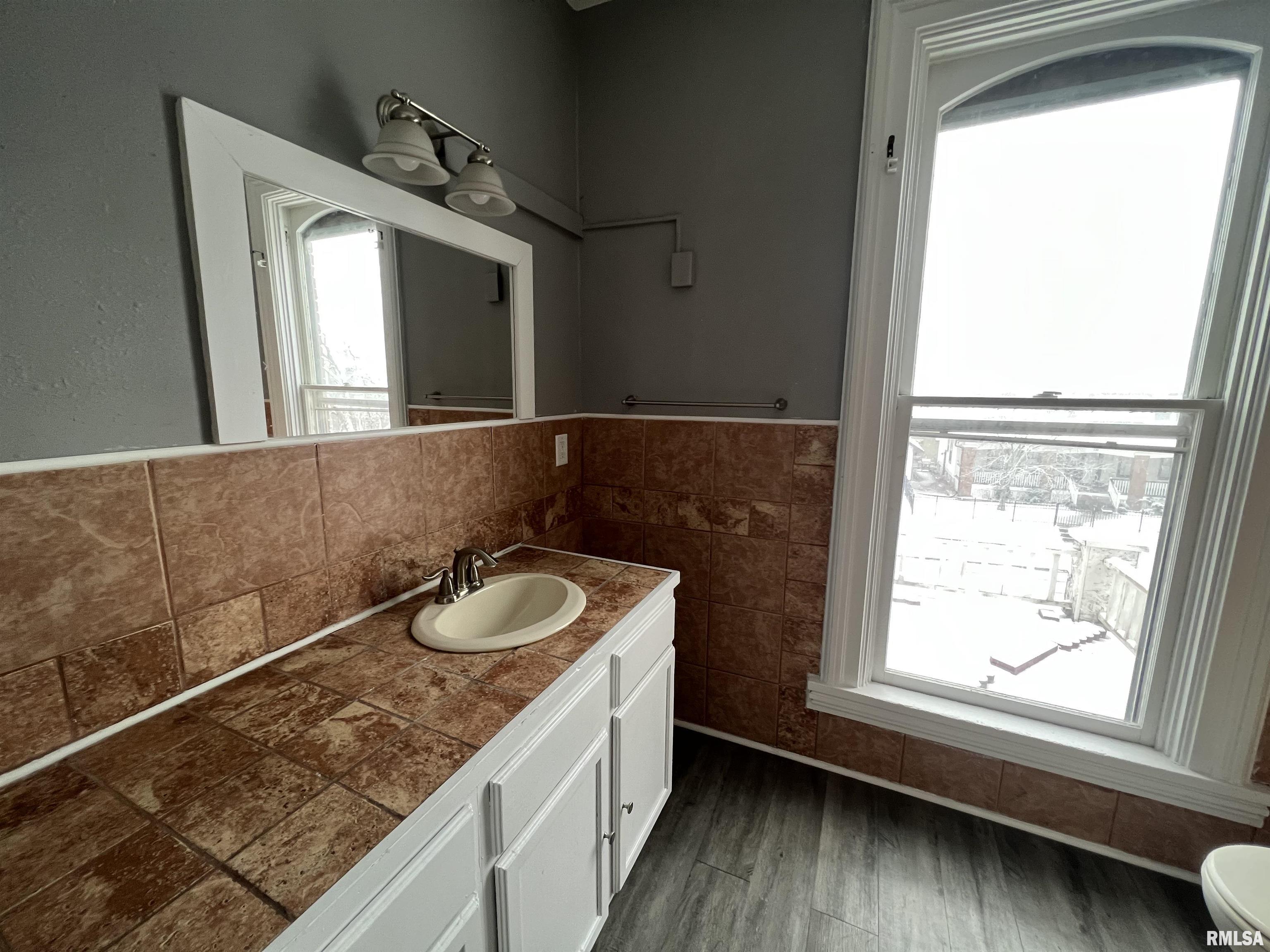 724 W 8th Street, Davenport, Iowa image 11