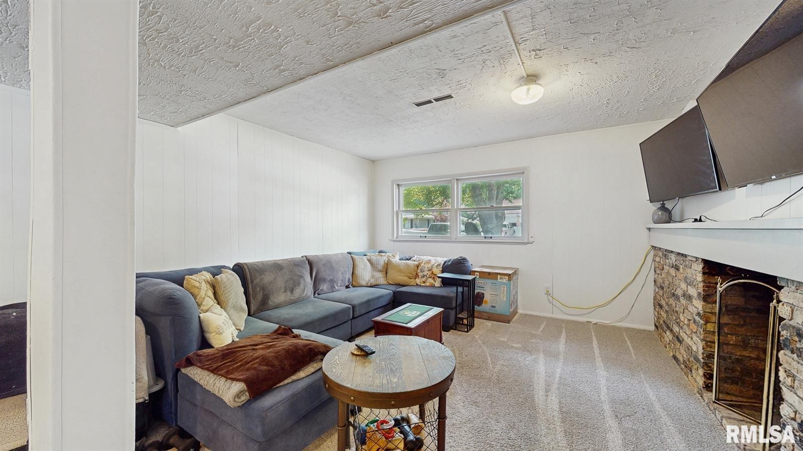 1513 18th Avenue Court, Silvis, Illinois image 21