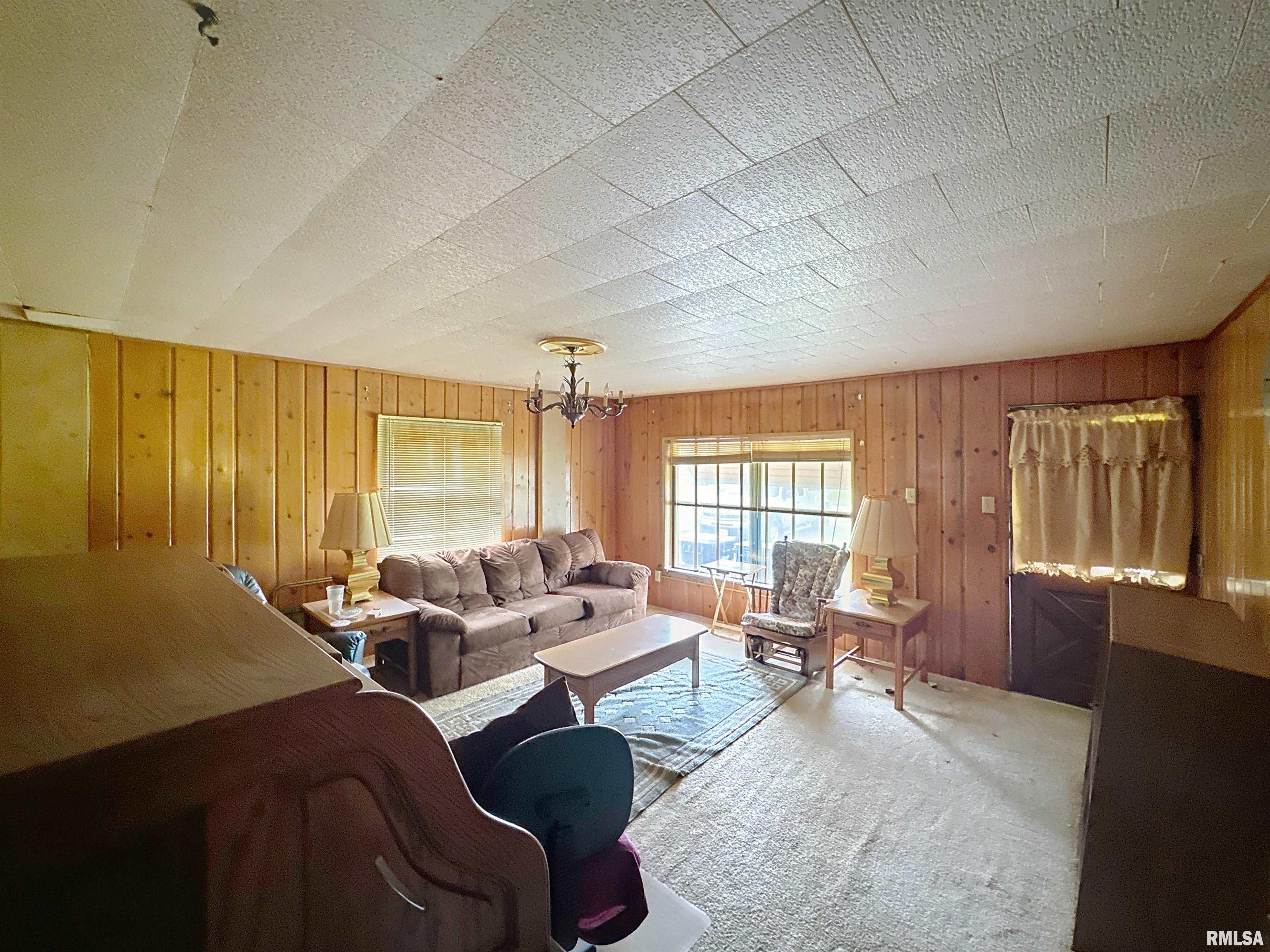 1223 13th Street, Silvis, Illinois image 5