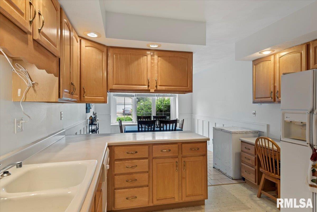 1619 Briarcreek Lane, Springfield, Illinois image 10