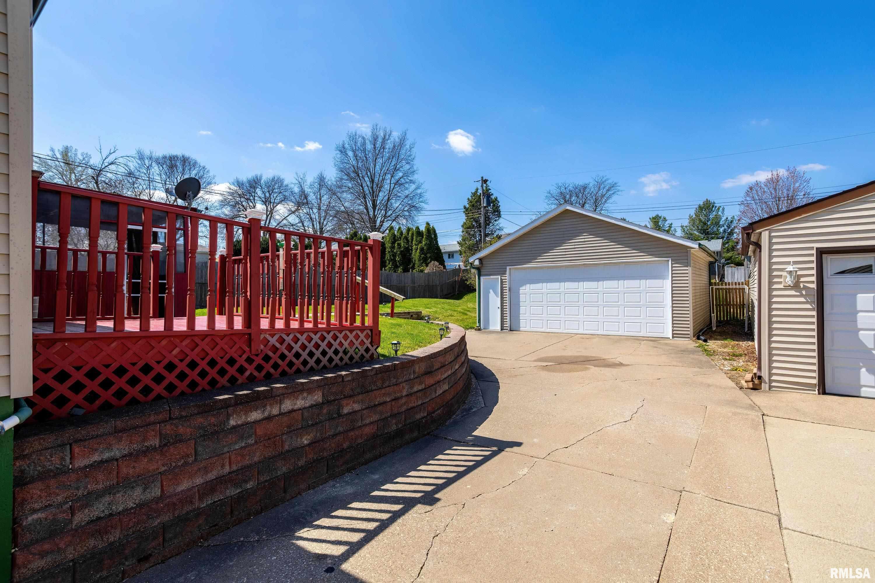 2634 N Gayman Avenue, Davenport, Iowa image 26
