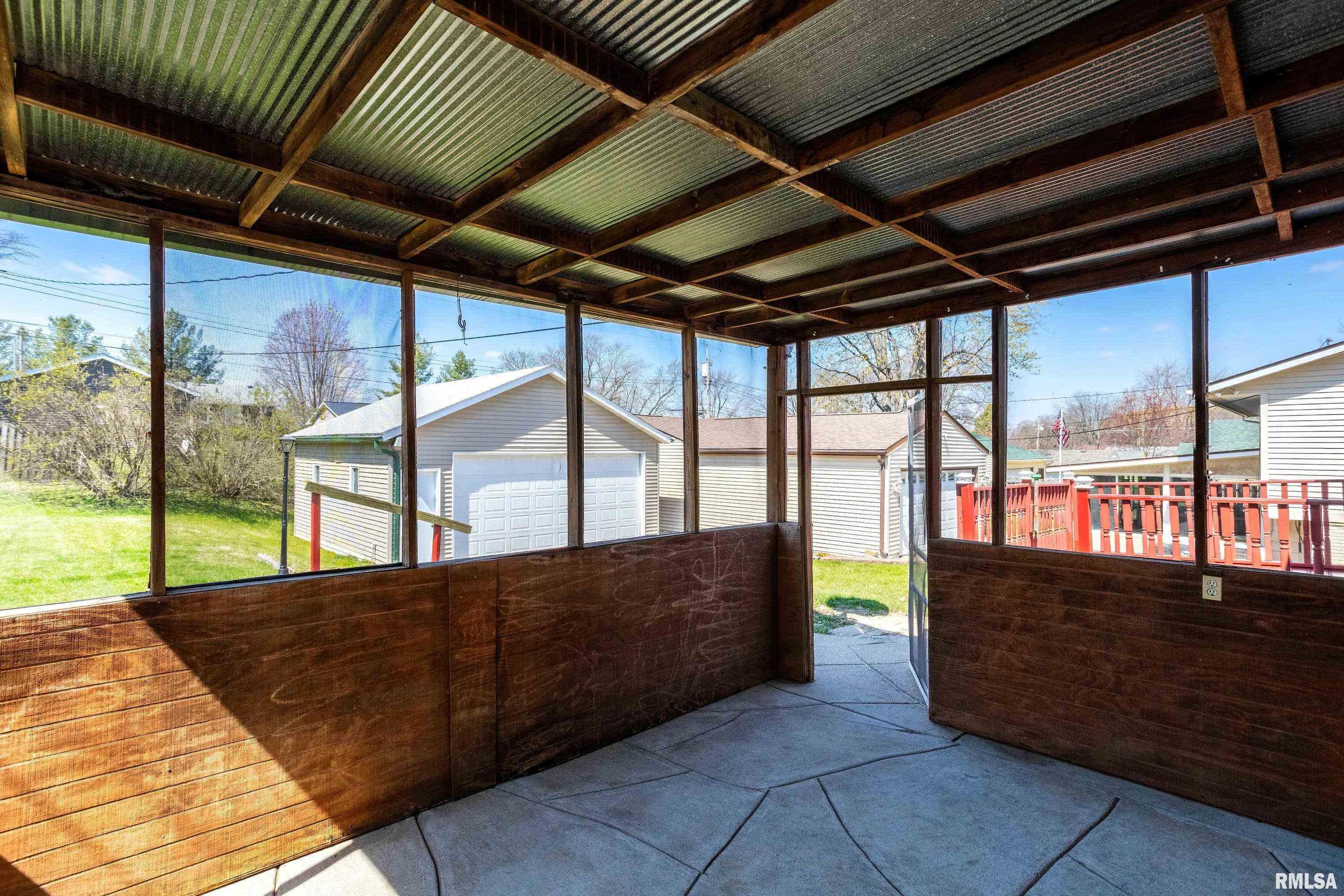 2634 N Gayman Avenue, Davenport, Iowa image 34