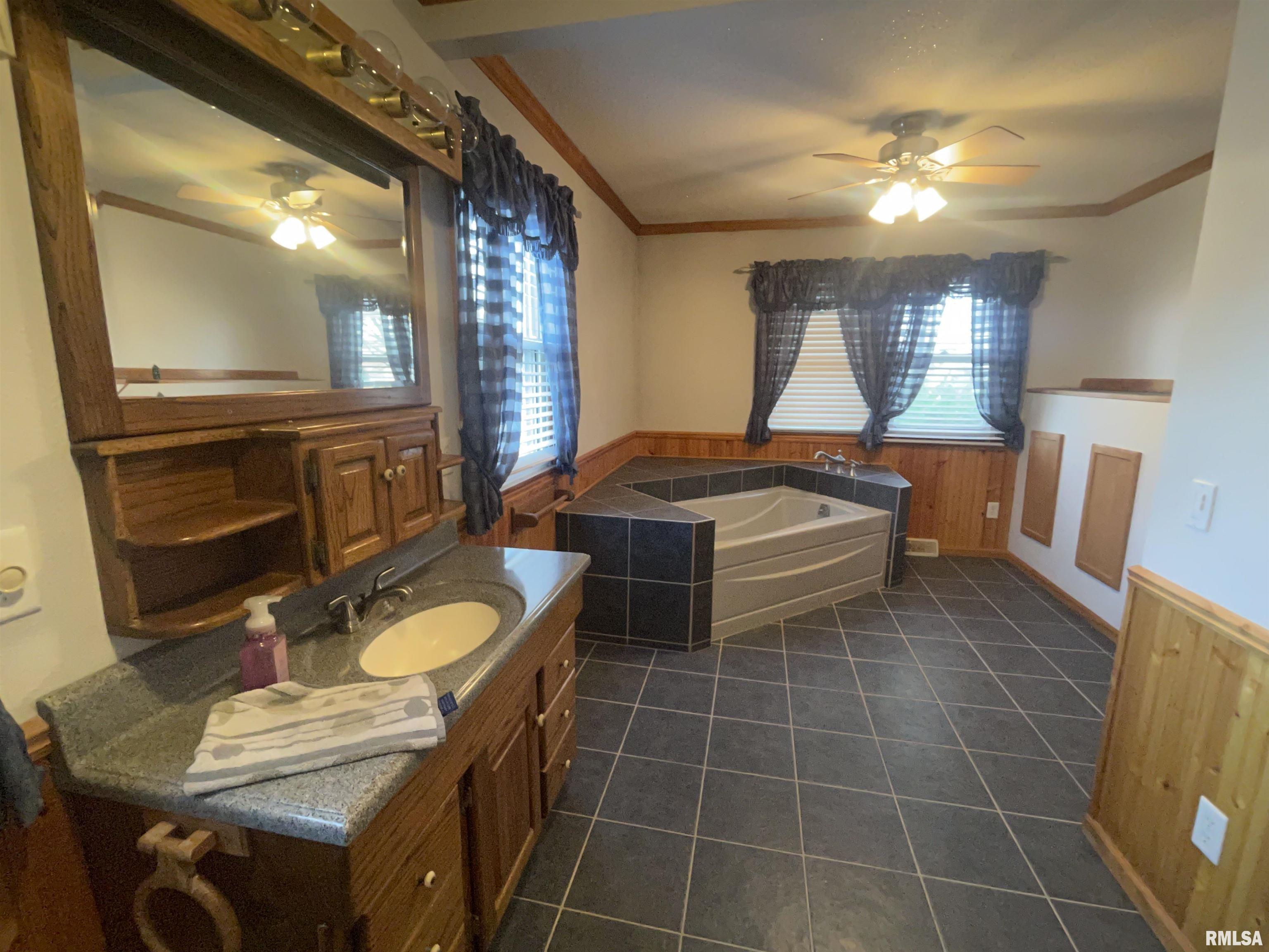 420 N 7th Street, Neponset, Illinois image 21